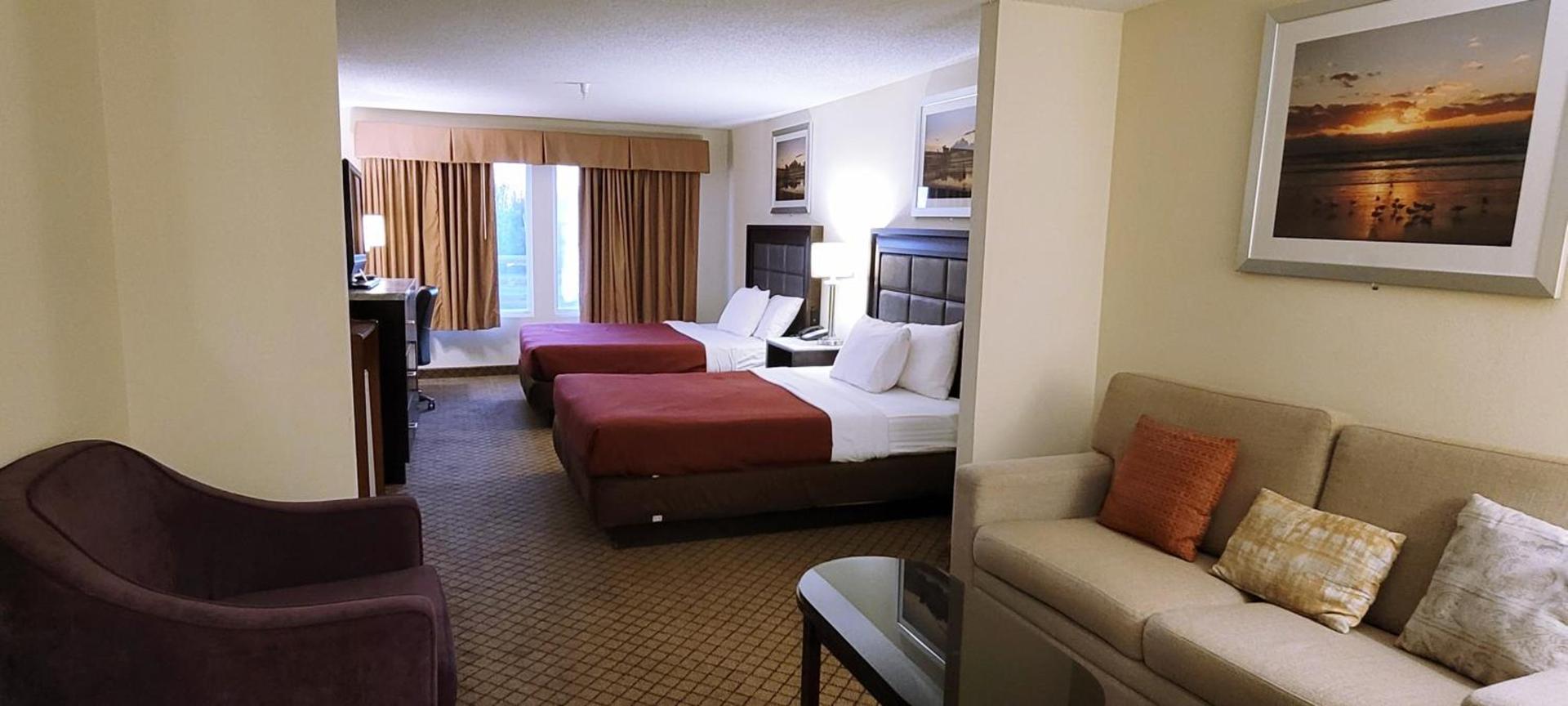 Home Inn & Suites photo 36