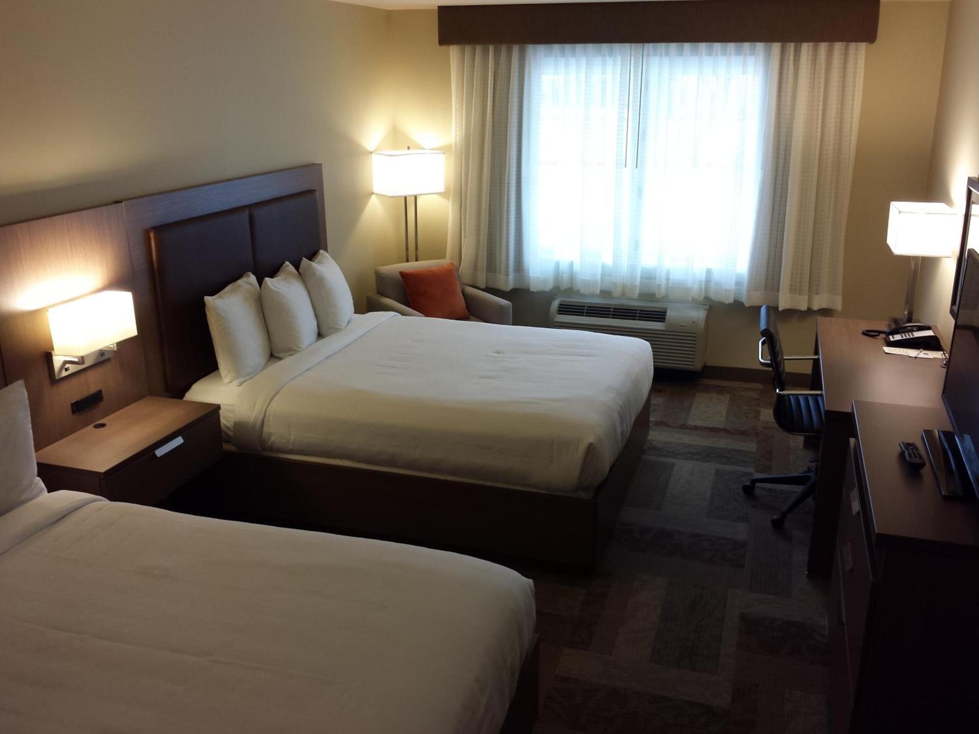 Belfast Harbor Inn photo 42
