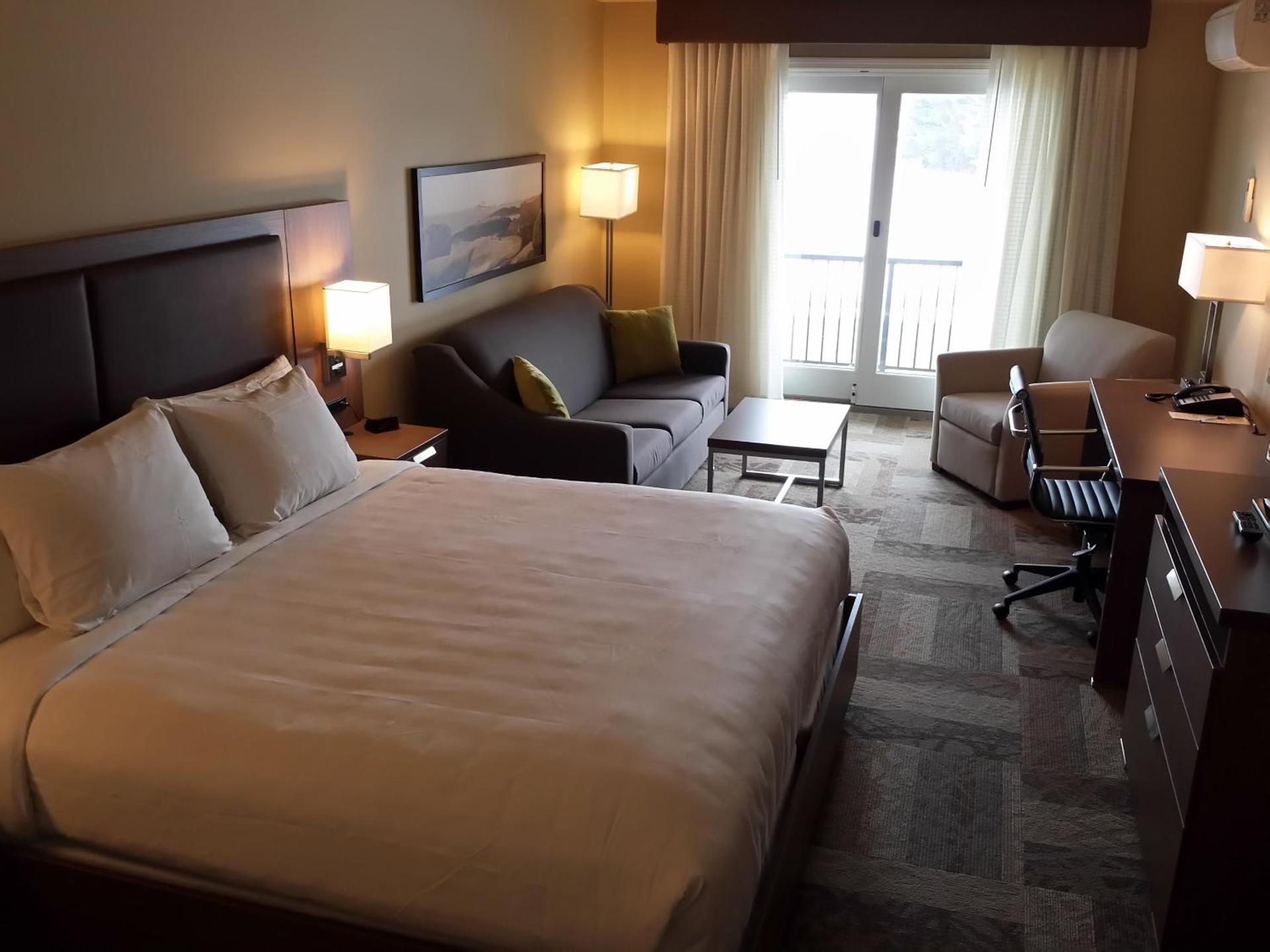 Belfast Harbor Inn photo 52