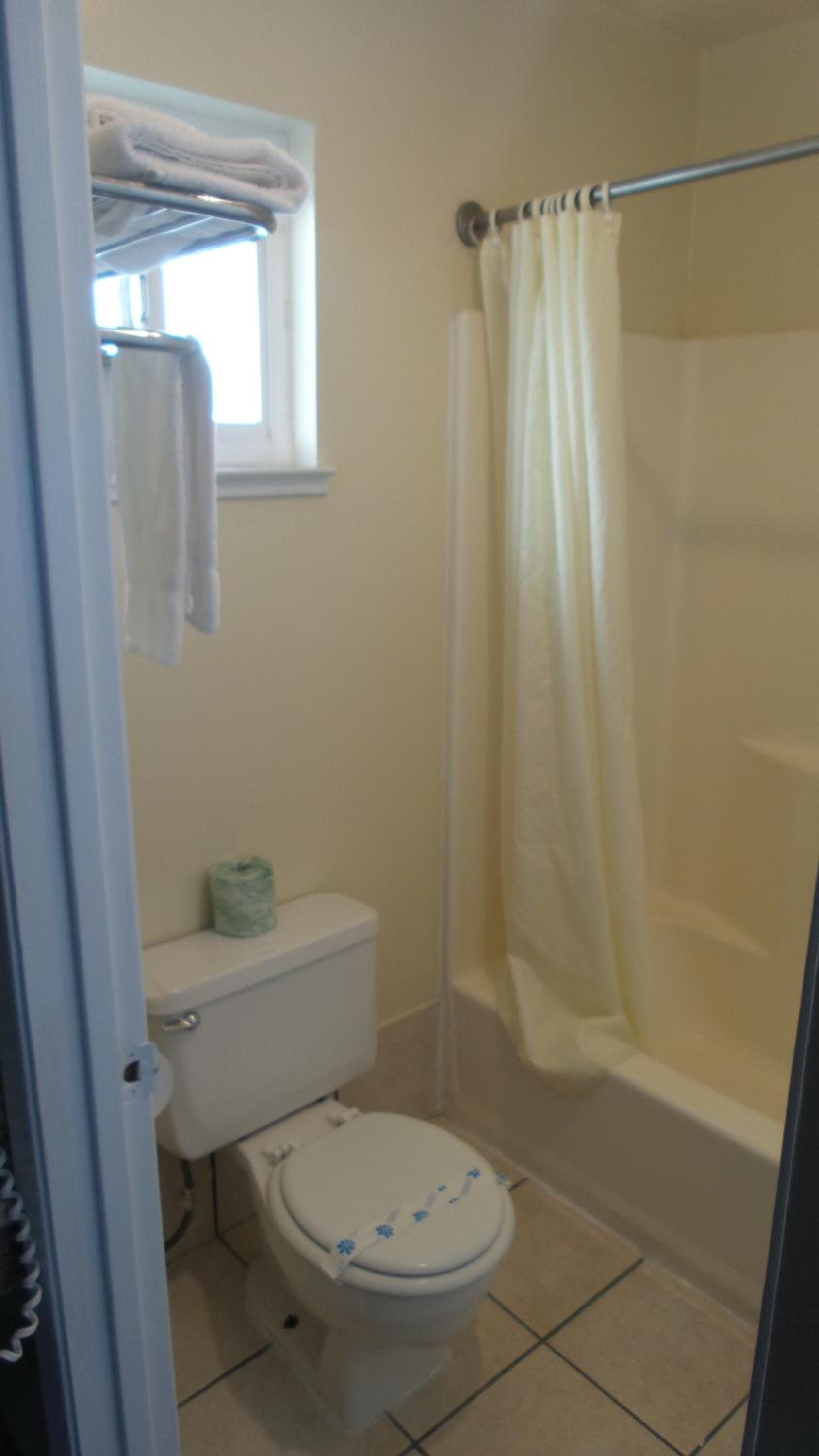 Holiday Motel Oakdale photo 9