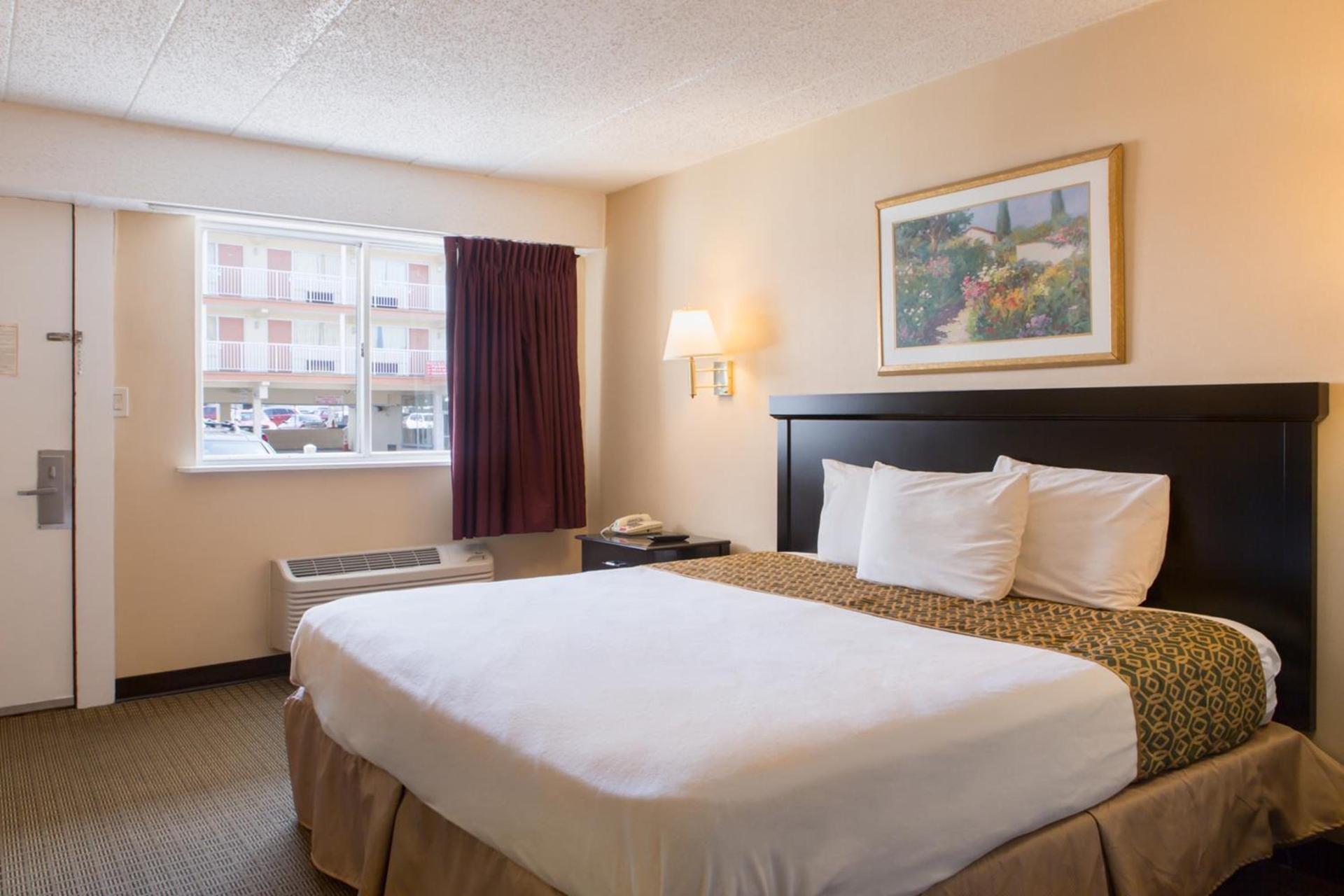 Atlantic Motor Inn Near Boardwalk photo 17