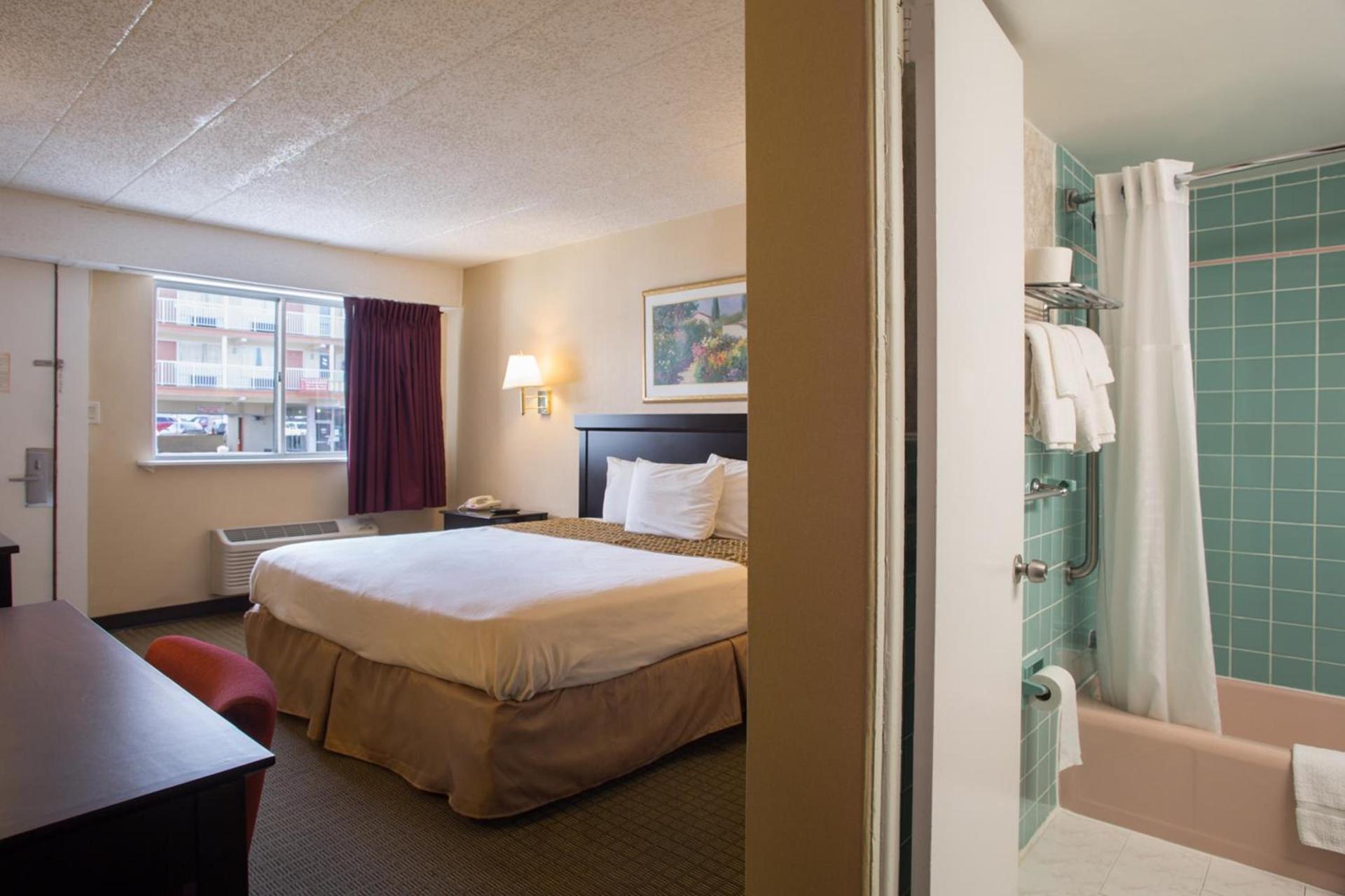 Atlantic Motor Inn Near Boardwalk photo 19