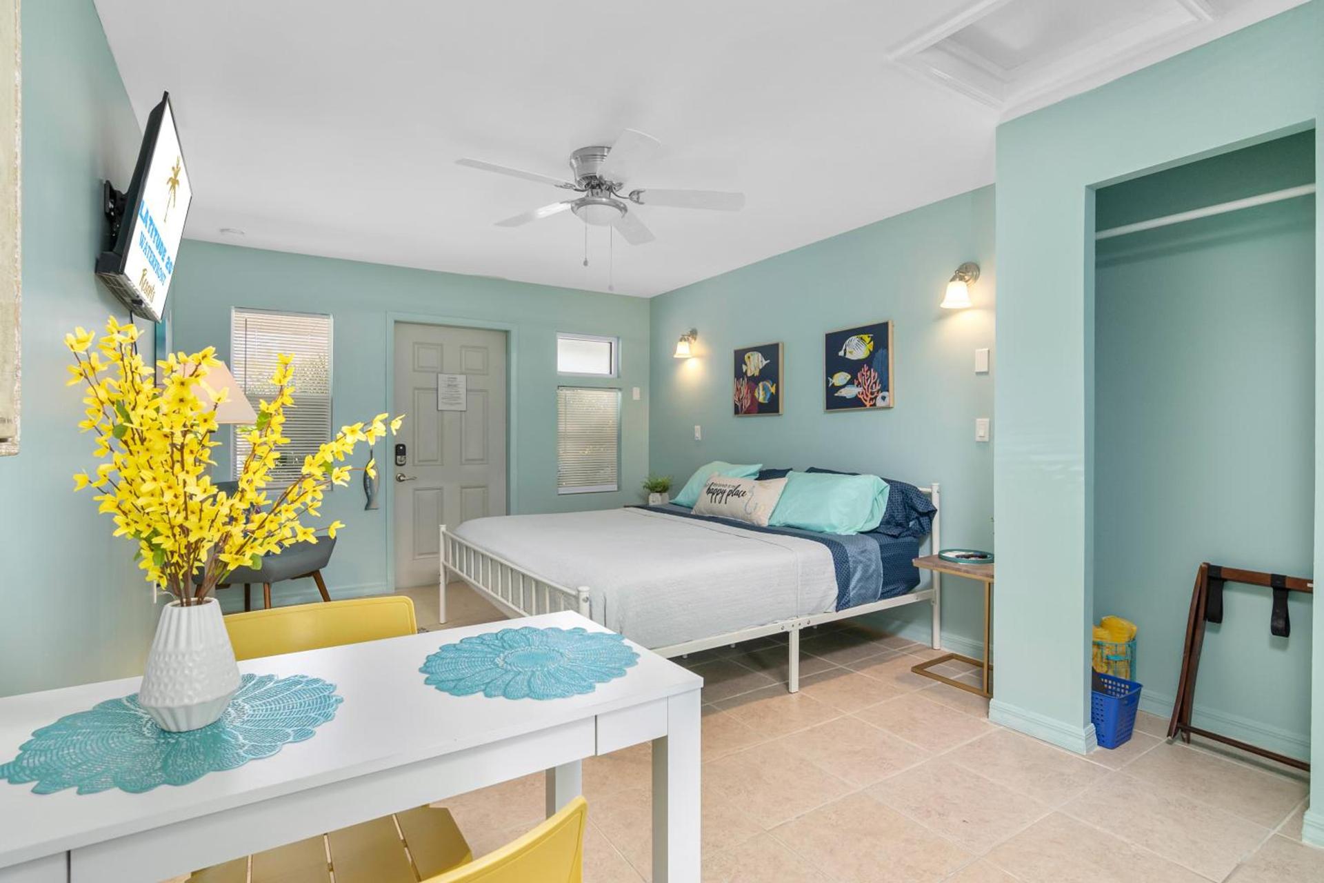 Latitude 26 Waterfront Boutique Resort - Bonita Springs photo 4