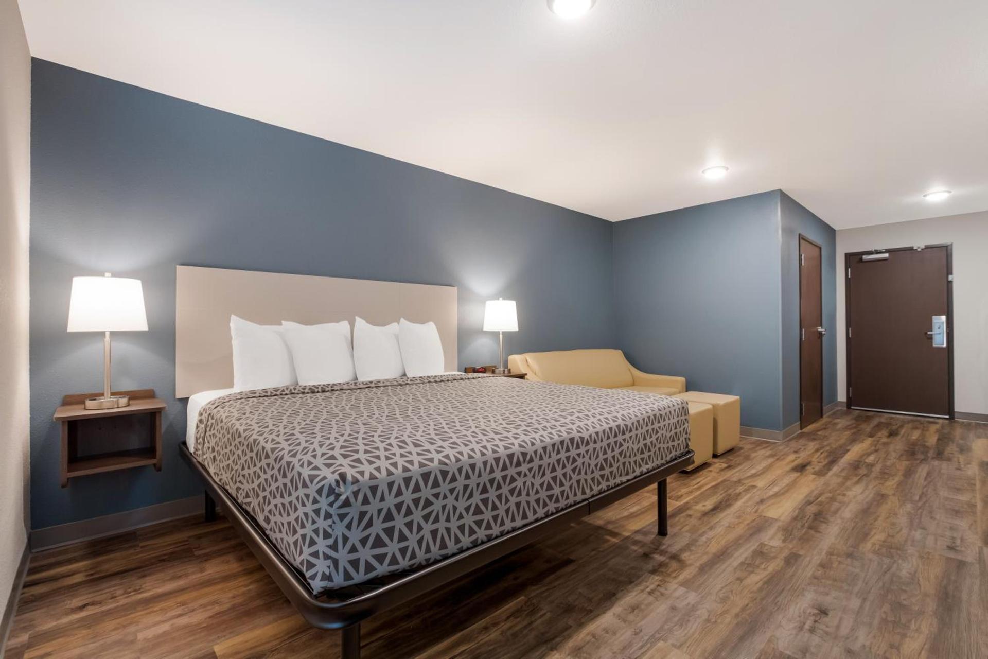 WoodSpring Suites South Brunswick - Princeton photo 27