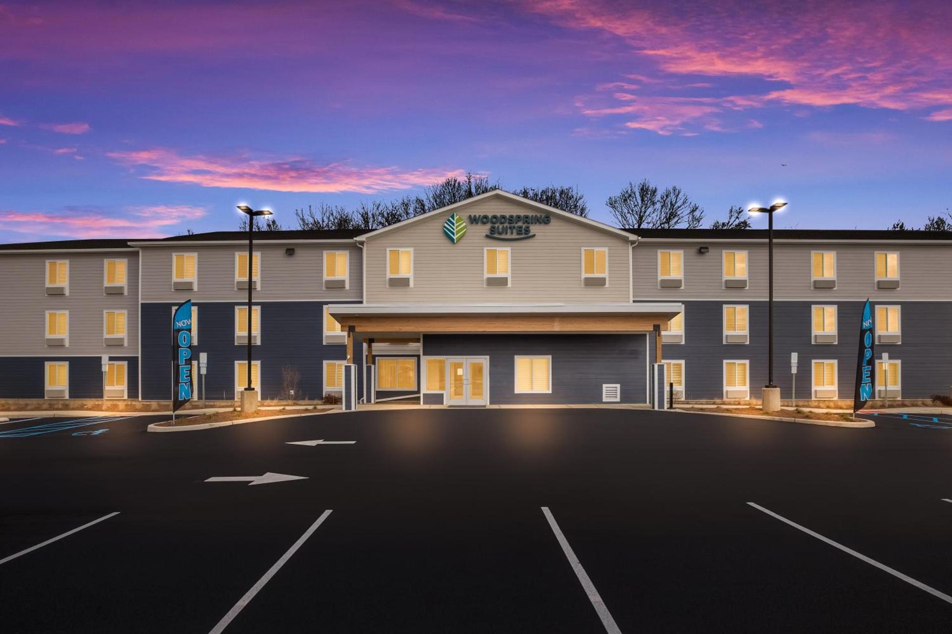 WoodSpring Suites South Brunswick - Princeton photo 2