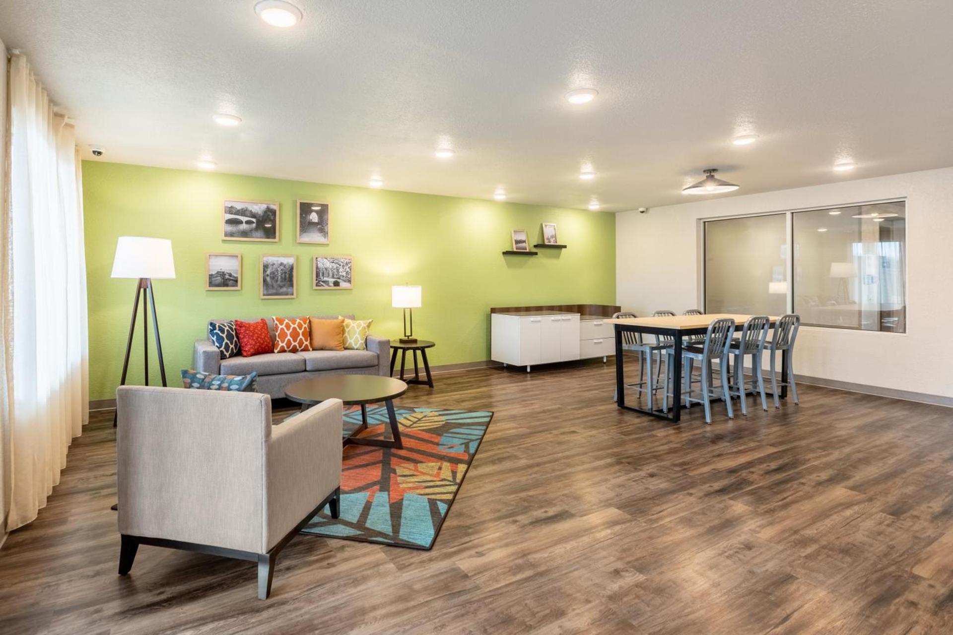 WoodSpring Suites South Brunswick - Princeton photo 5