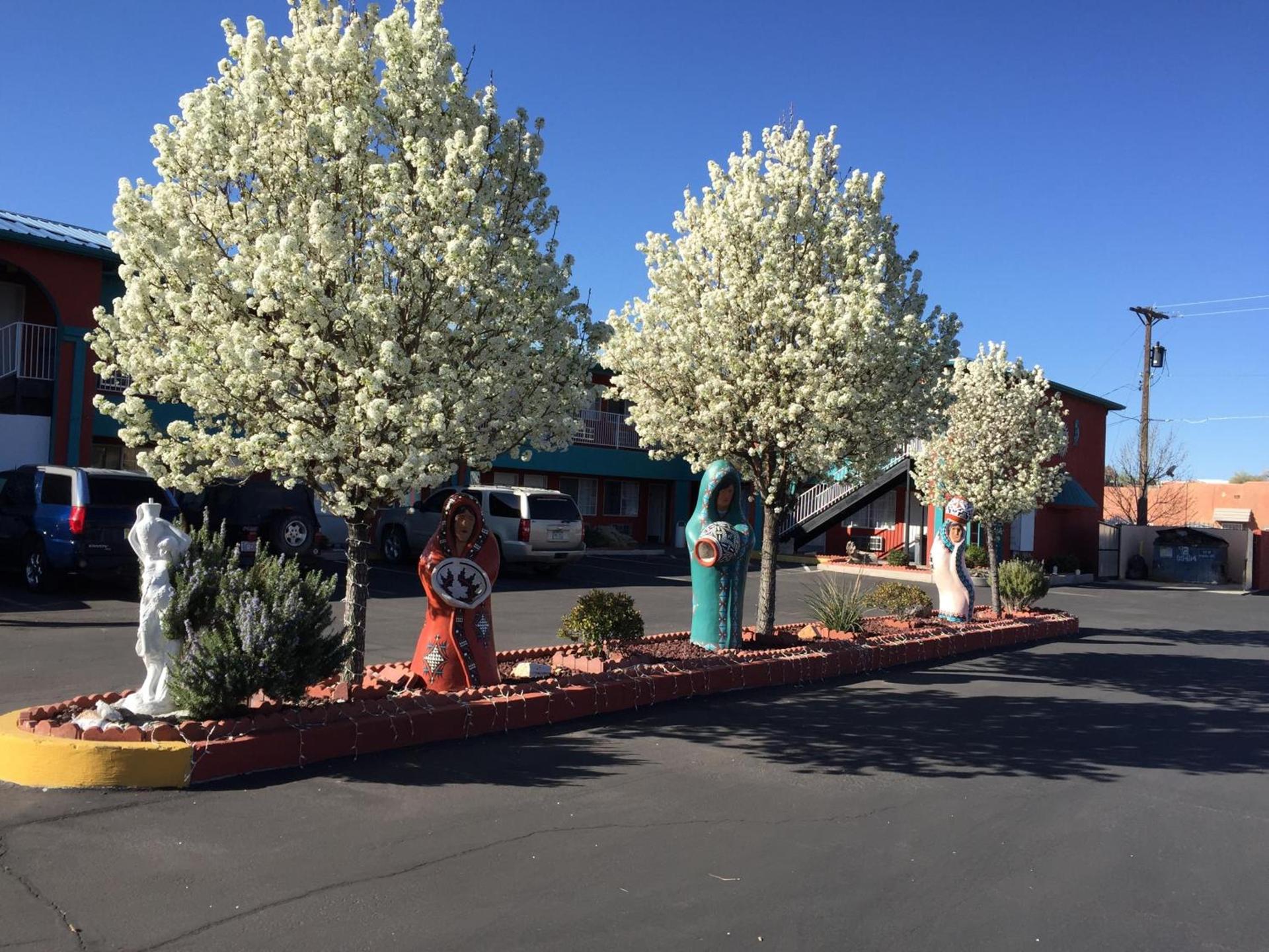 Sandia Peak Inn Old Town ABQ, a Howard Johnson by Wyndham photo 36