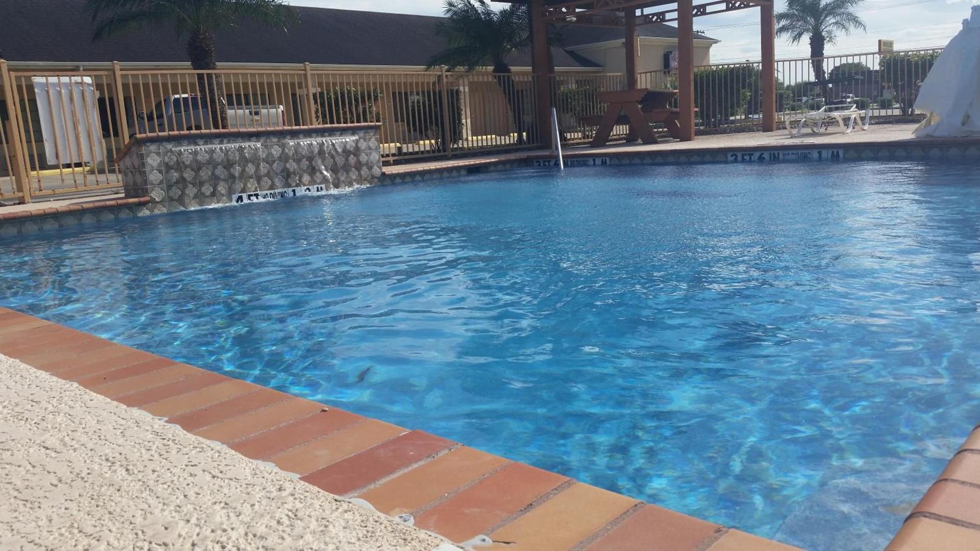 Los Fresnos Inn and Suites photo 85