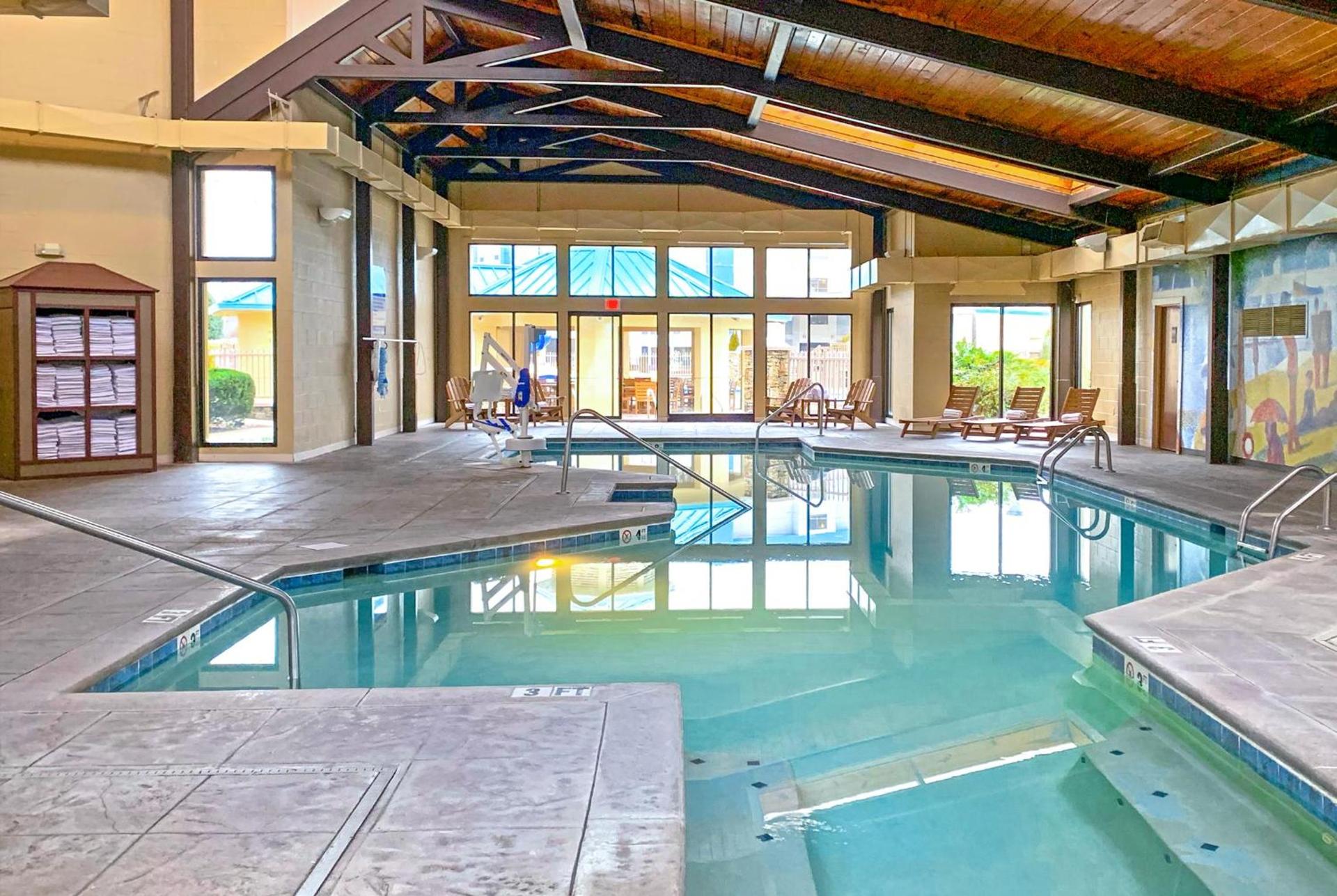 Music Road Resort Hotel and Inn photo 8