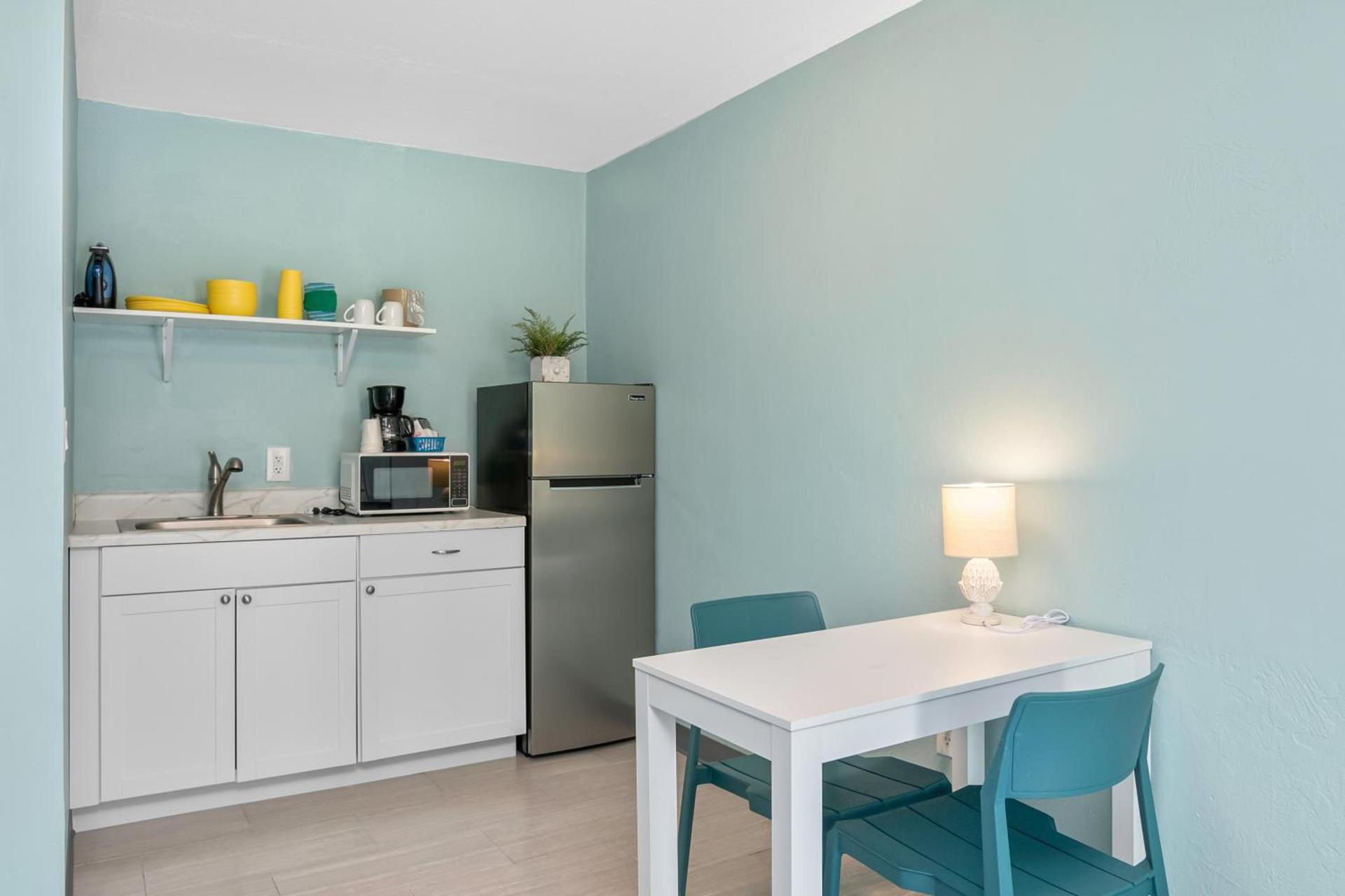 Latitude 26 Waterfront Boutique Resort - Fort Myers Beach photo 25