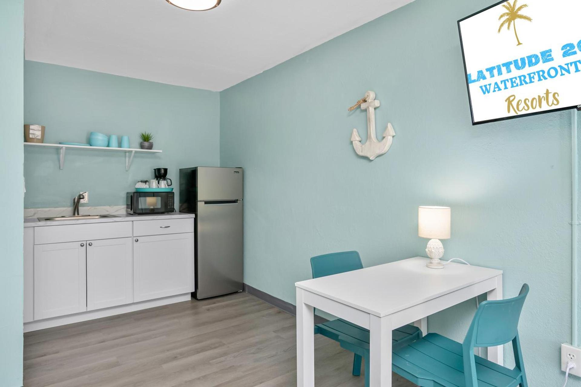Latitude 26 Waterfront Boutique Resort - Fort Myers Beach photo 30