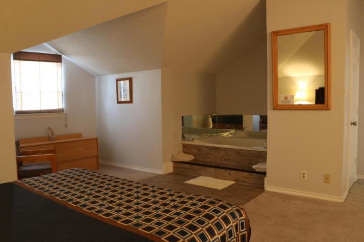 Bent Tree Motel photo 66
