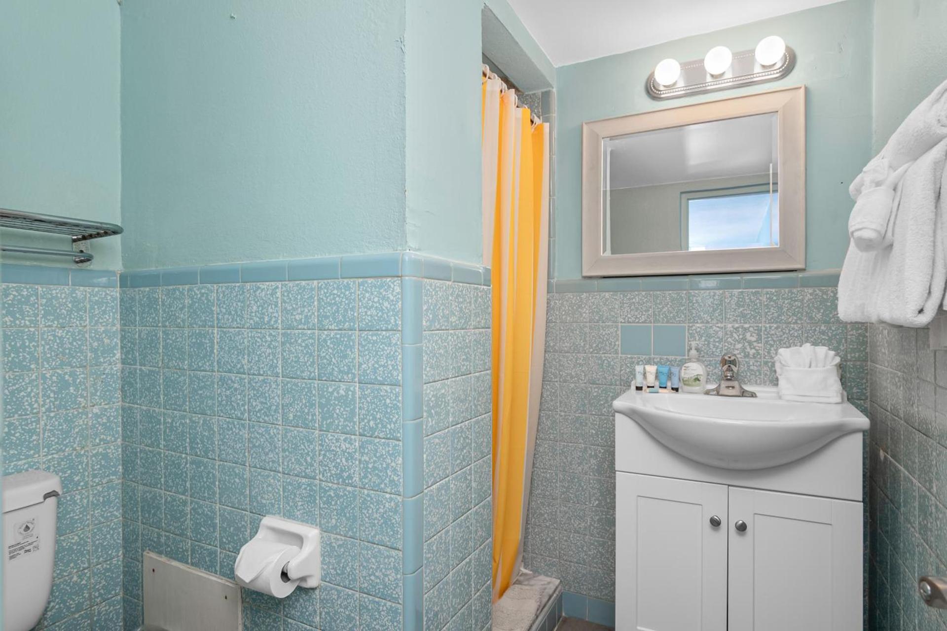 Latitude 26 Waterfront Boutique Resort - Fort Myers Beach photo 35
