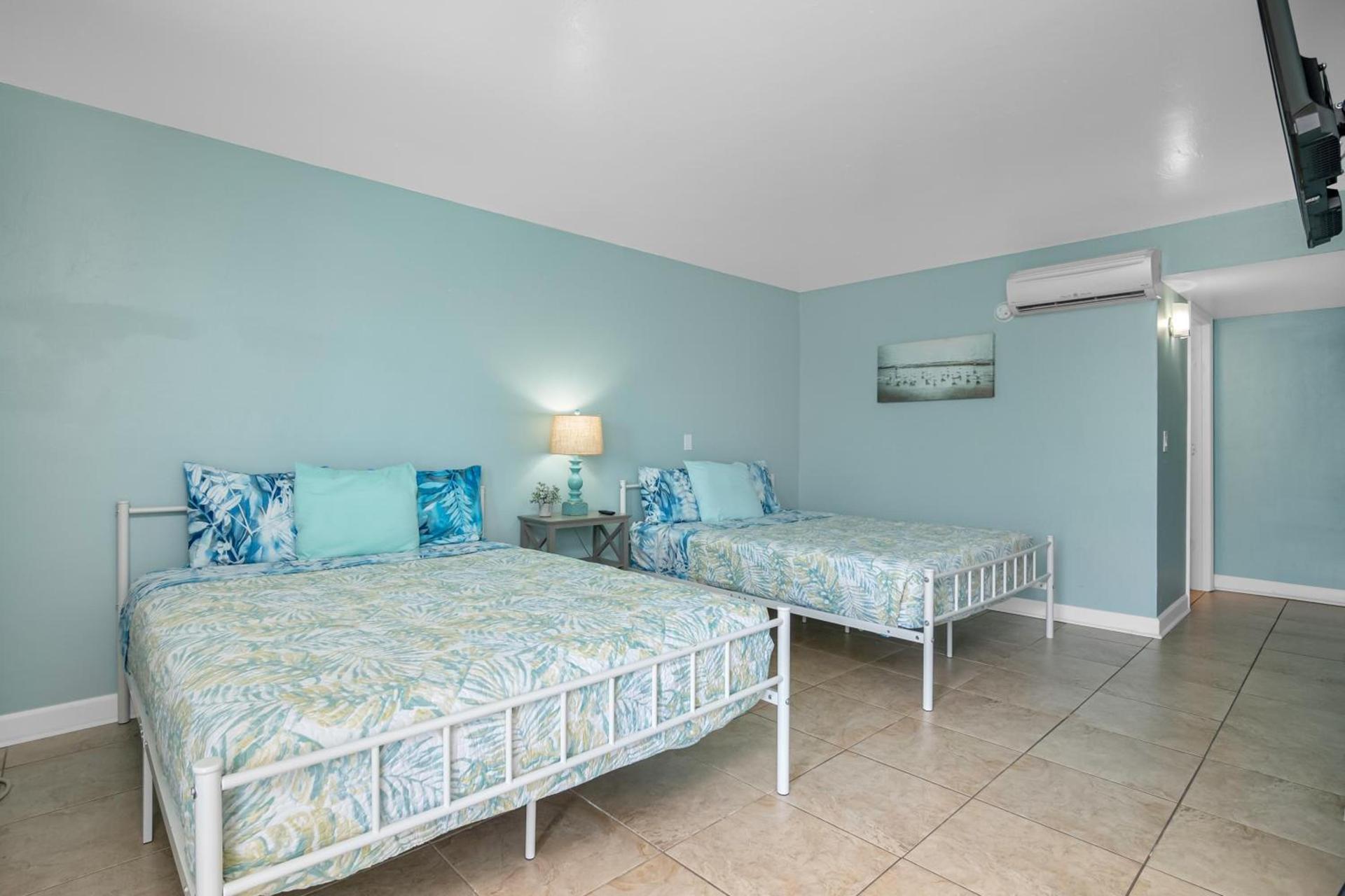 Latitude 26 Waterfront Resort and Marina photo 42