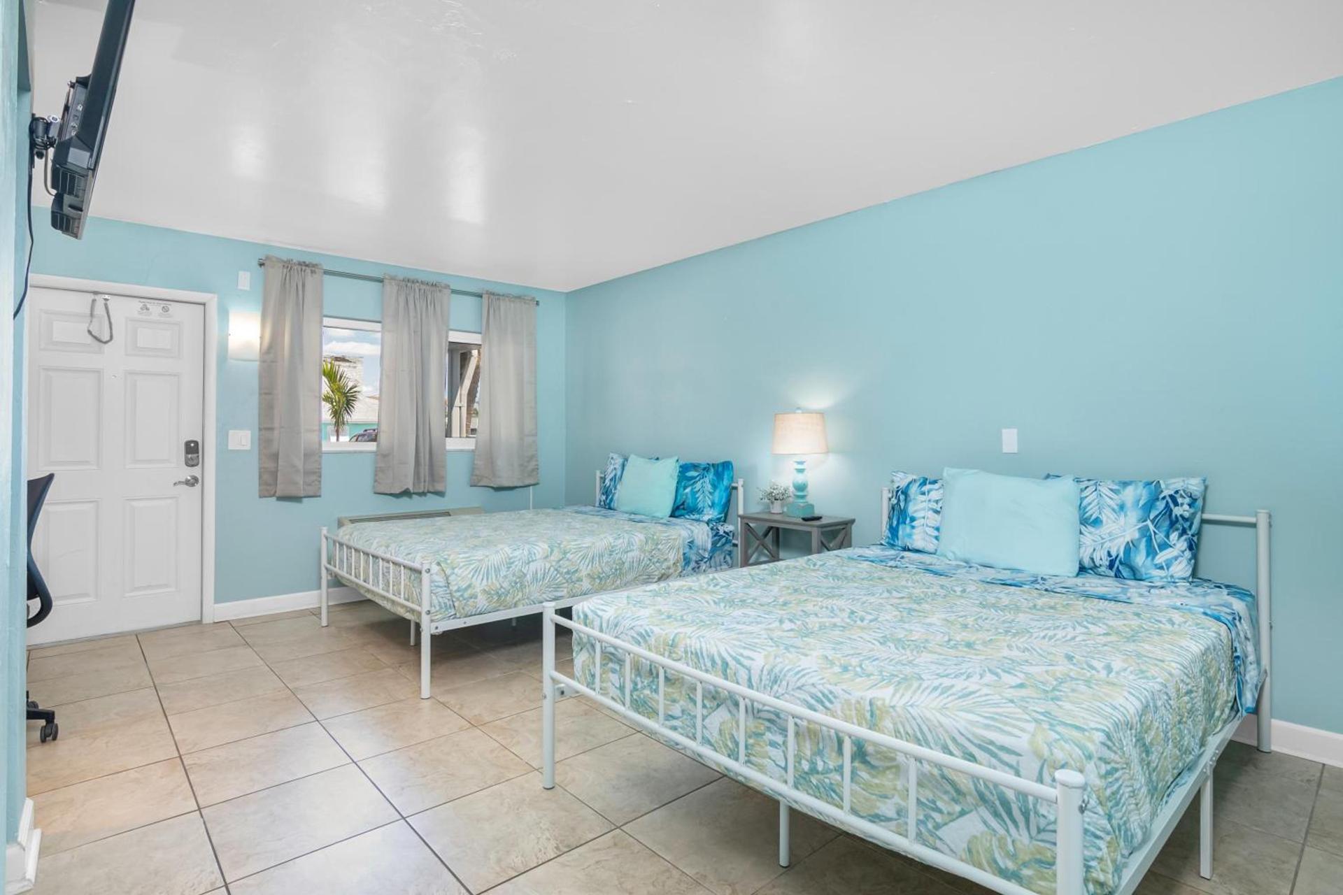 Latitude 26 Waterfront Resort and Marina photo 40