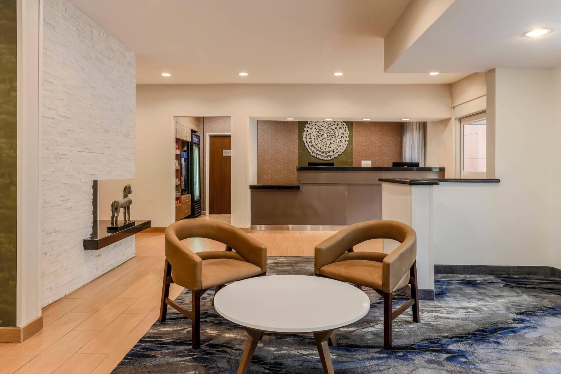 Fairfield Inn & Suites Houston Westchase photo 2