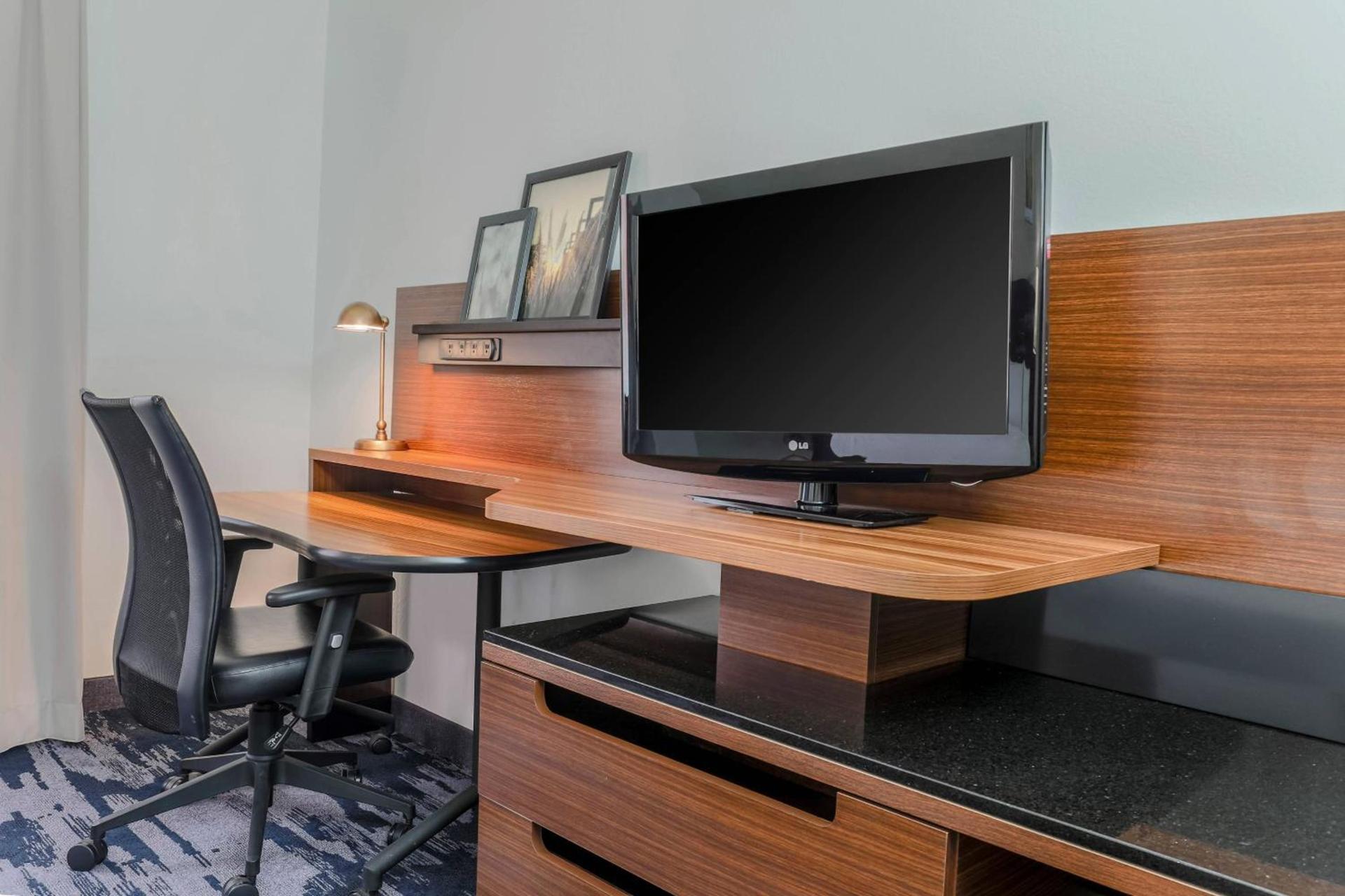 Fairfield Inn & Suites Houston Westchase photo 8