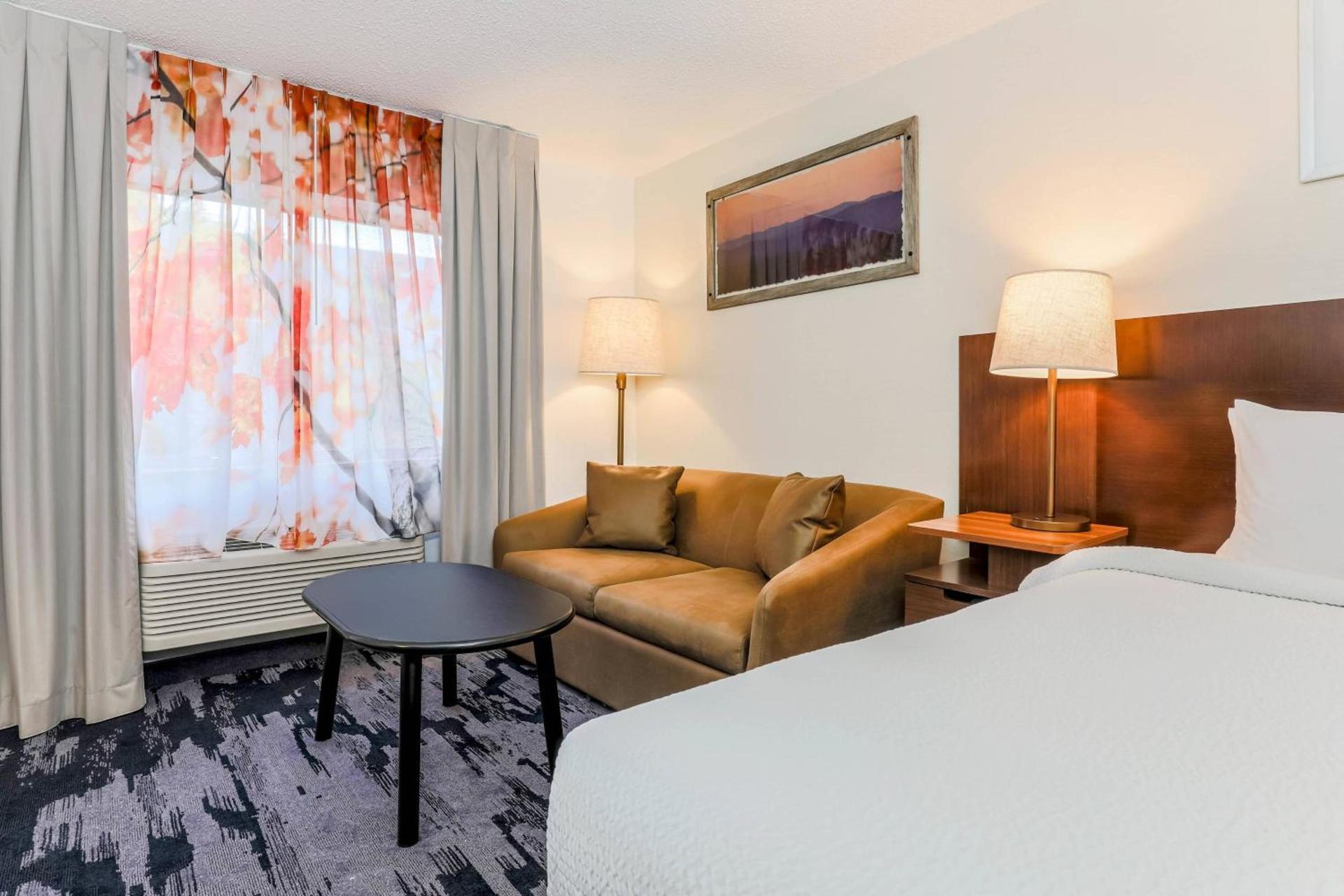 Fairfield Inn & Suites Houston Westchase photo 12