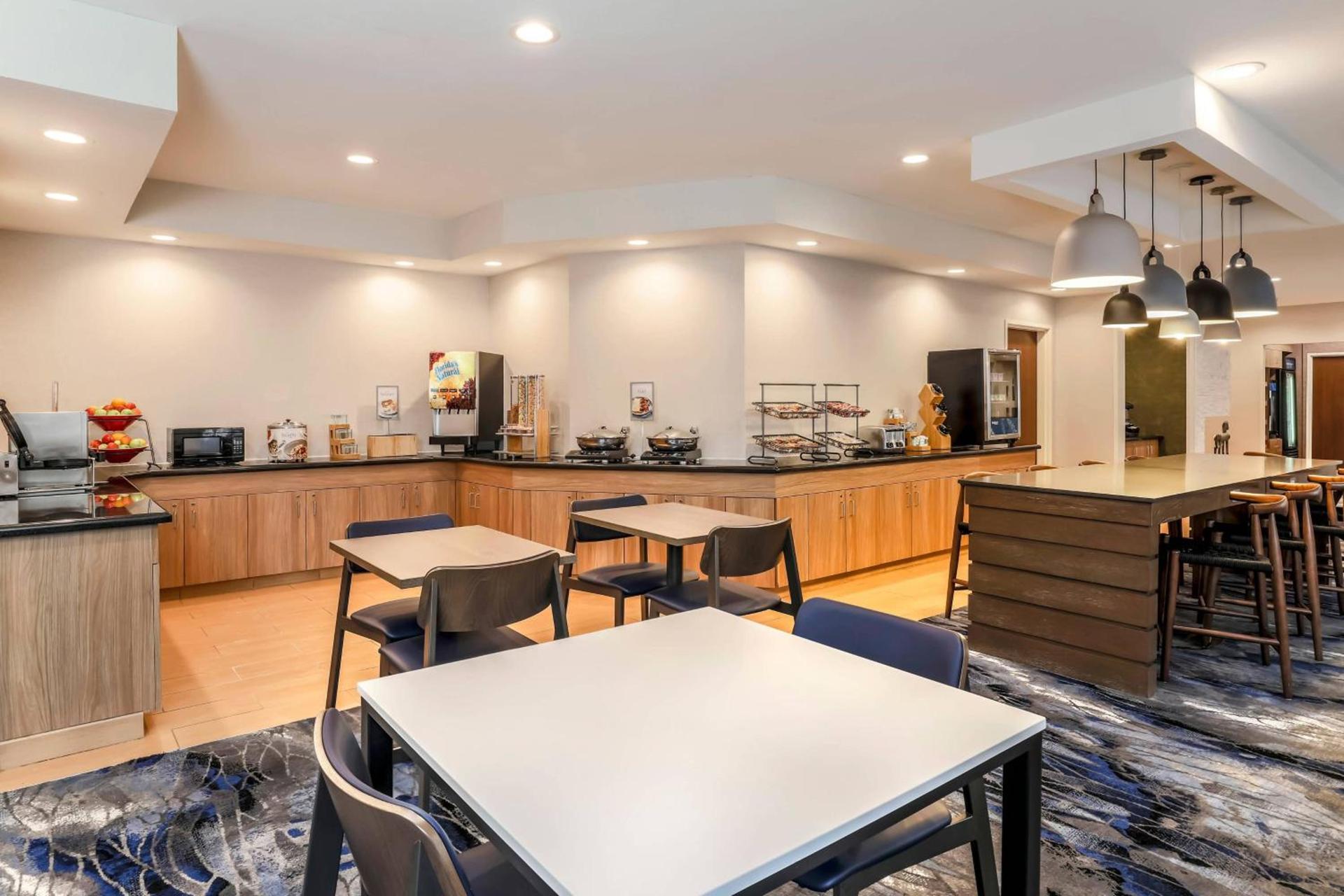 Fairfield Inn & Suites Houston Westchase photo 18