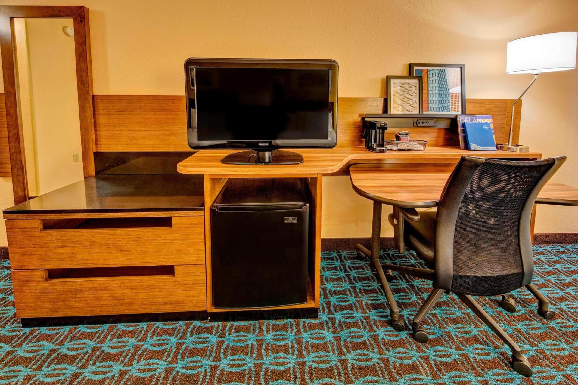 Fairfield Inn and Suites by Marriott Orlando Near Universal Orlando photo 6