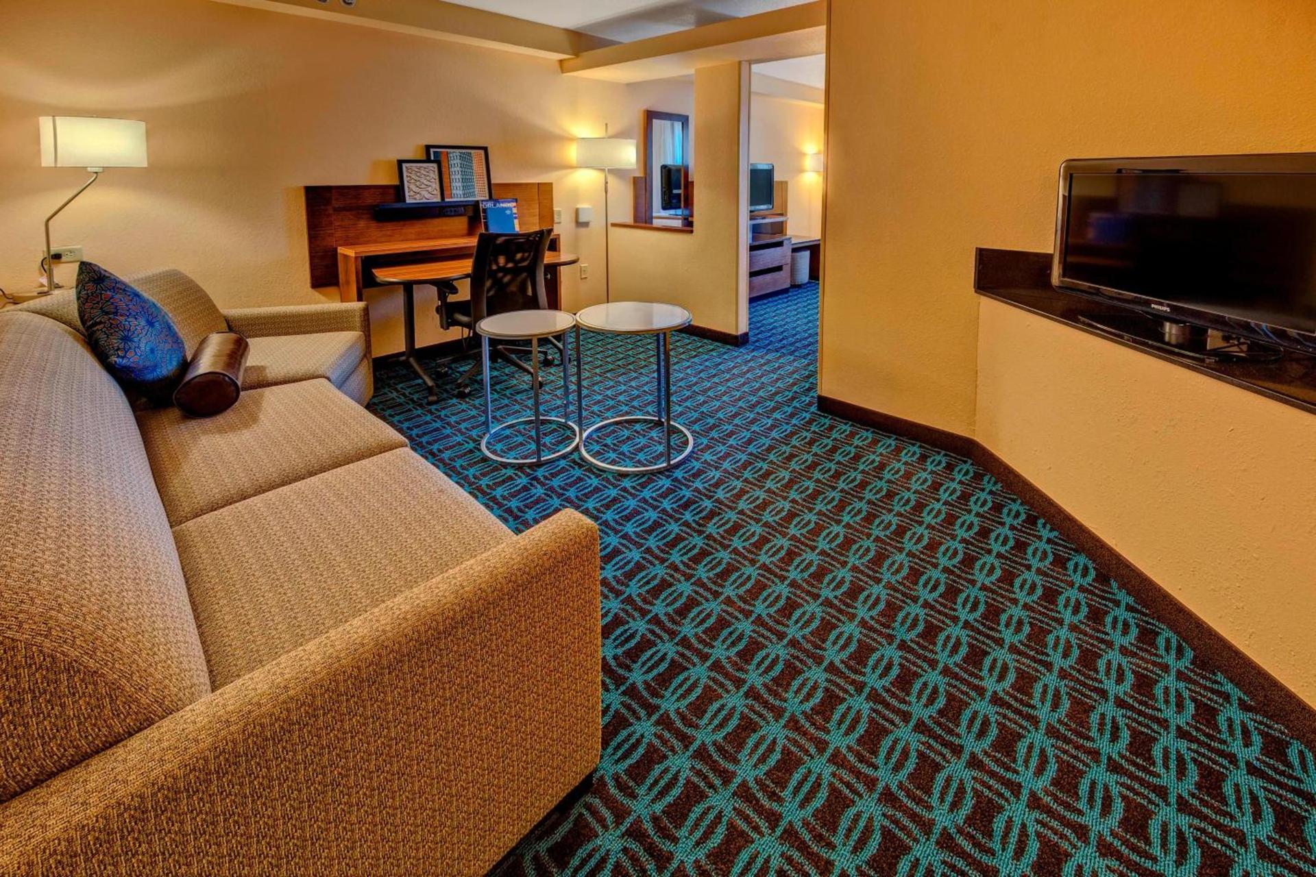 Fairfield Inn and Suites by Marriott Orlando Near Universal Orlando photo 16