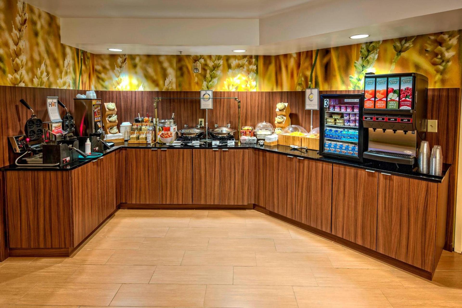 Fairfield Inn and Suites by Marriott Orlando Near Universal Orlando photo 23