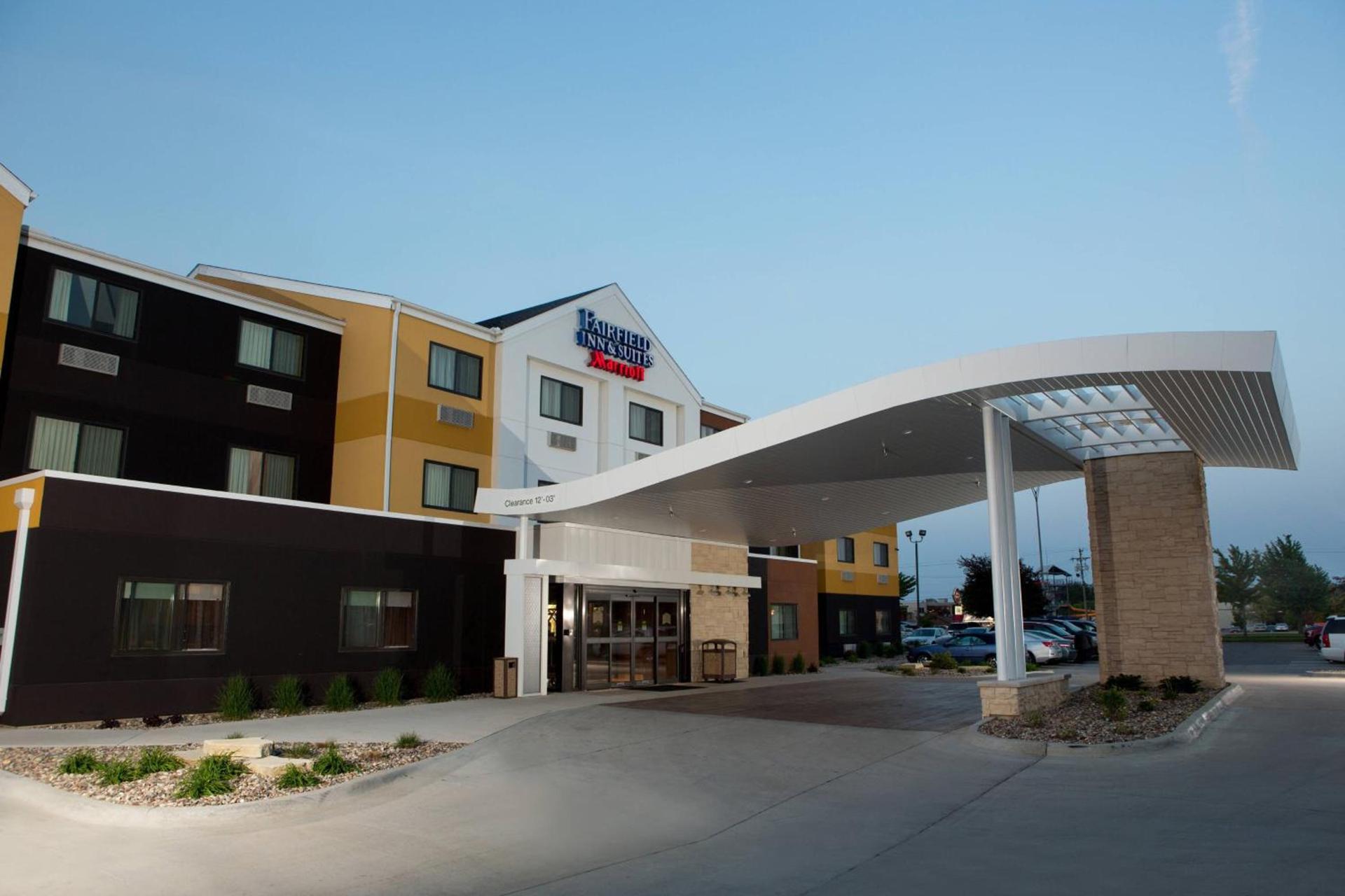 Fairfield Inn & Suites Burlington — hotel in Burlington