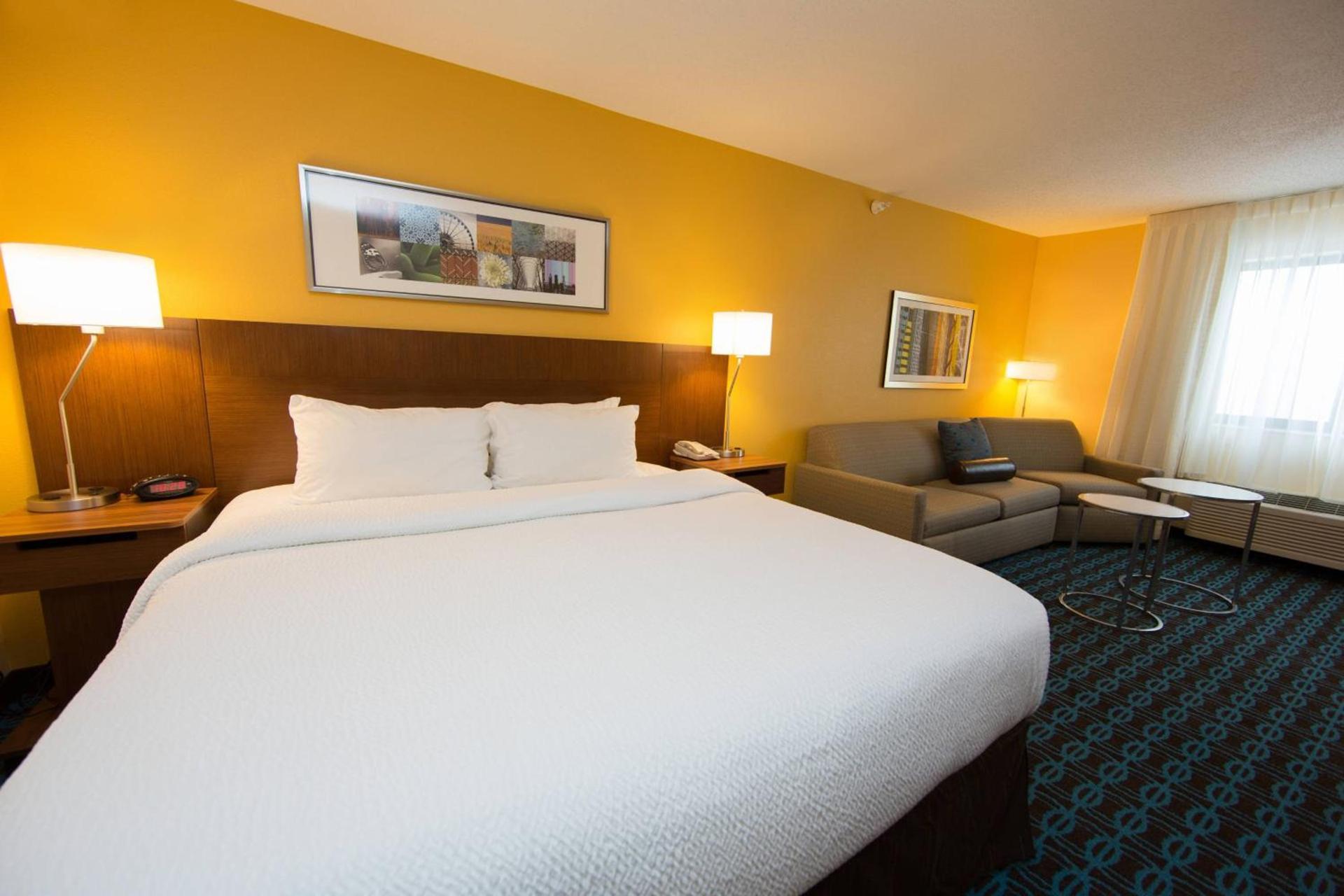 Fairfield Inn & Suites Burlington photo 4