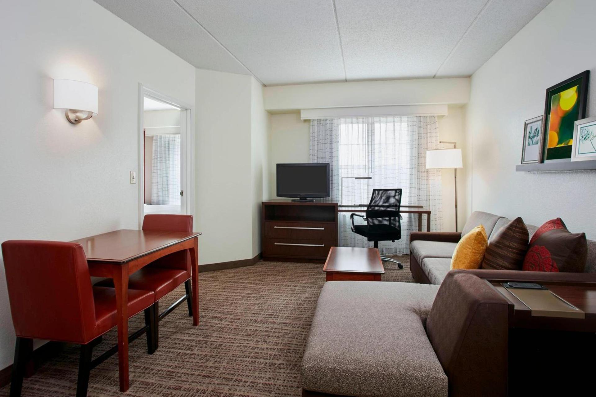 Residence Inn by Marriott Chicago Schaumburg/Woodfield Mall photo 10