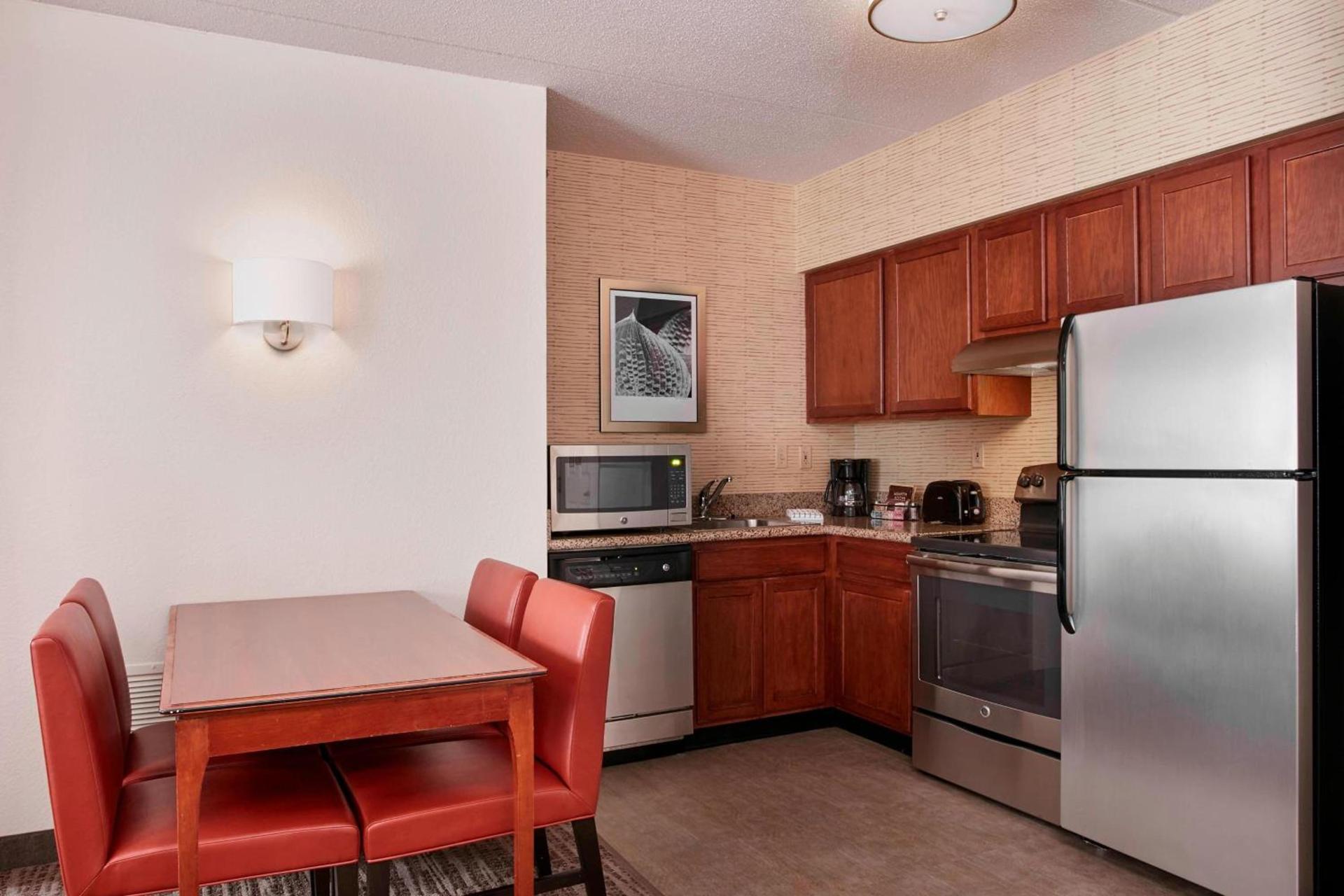 Residence Inn by Marriott Chicago Schaumburg/Woodfield Mall photo 13