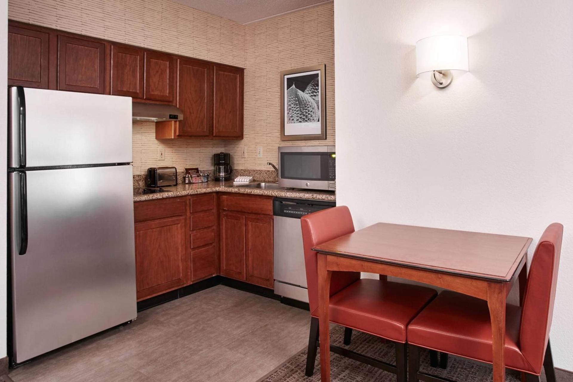 Residence Inn by Marriott Chicago Schaumburg/Woodfield Mall photo 14