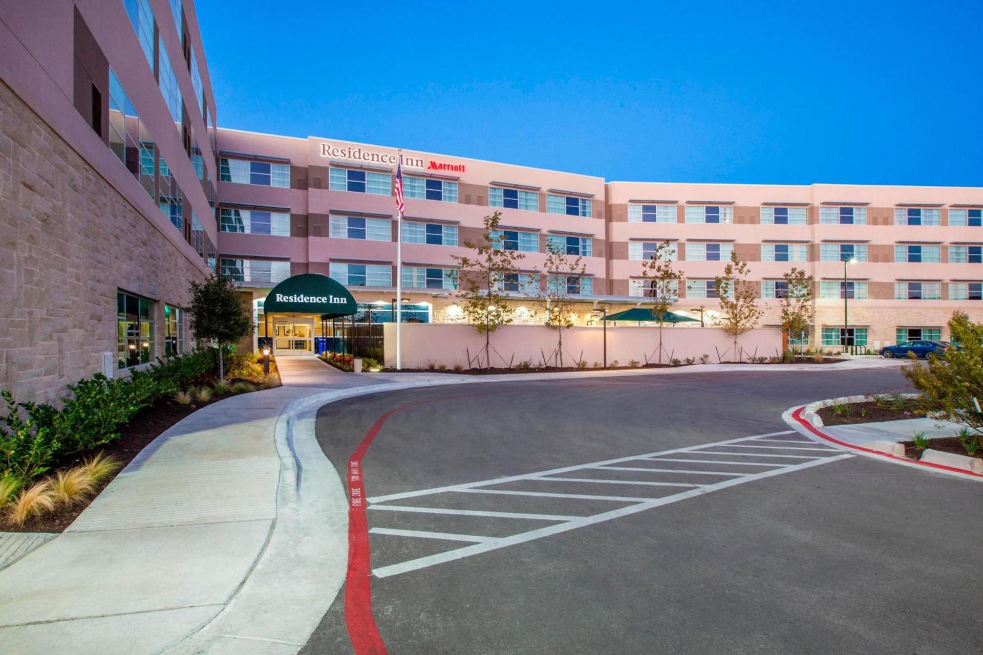 Residence Inn by Marriott Austin Northwest/The Domain Area photo 2