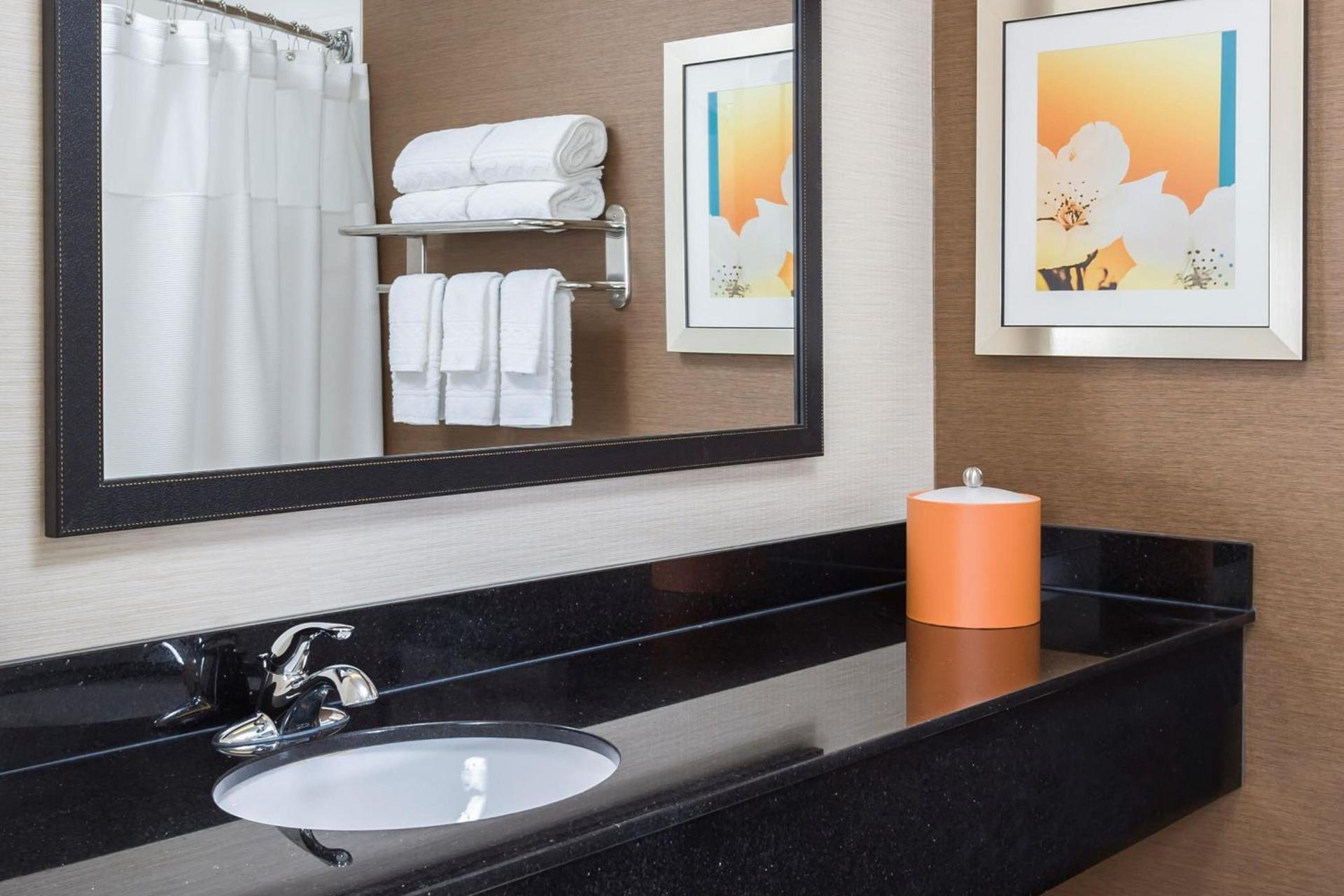 Fairfield Inn Muncie photo 9