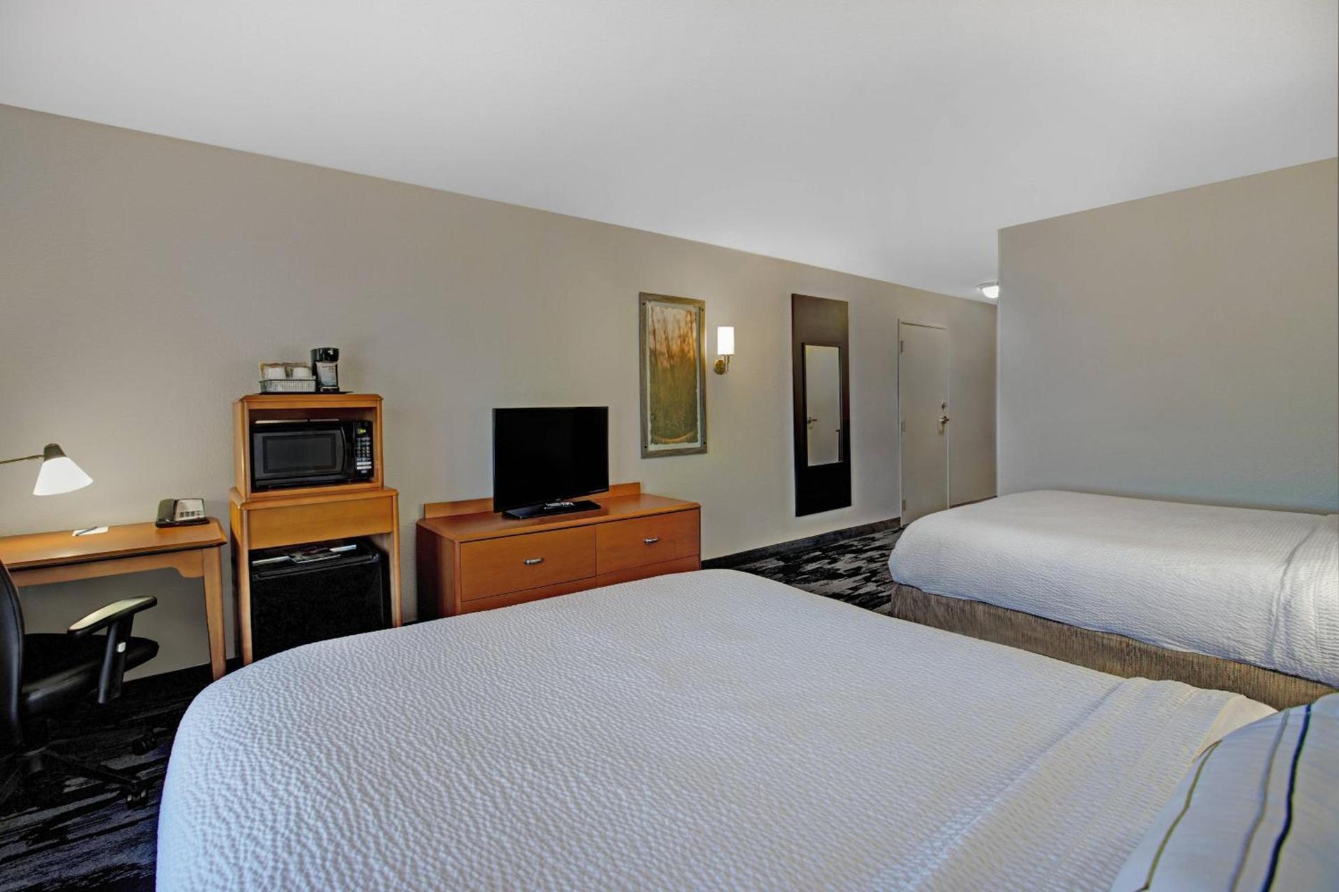 Fairfield Inn and Suites Carlsbad photo 10