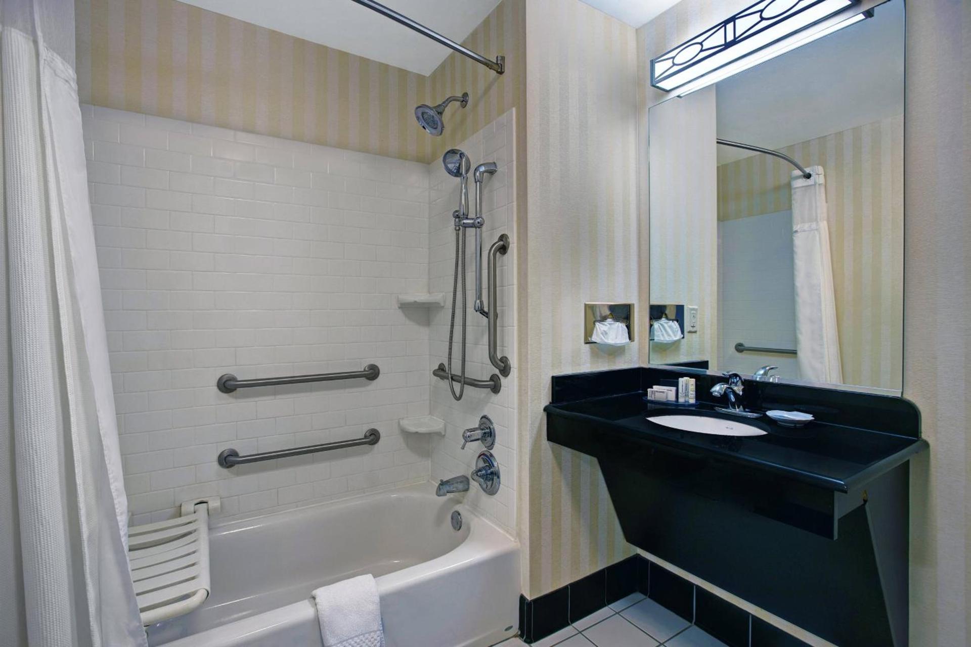 Fairfield Inn and Suites Carlsbad photo 20