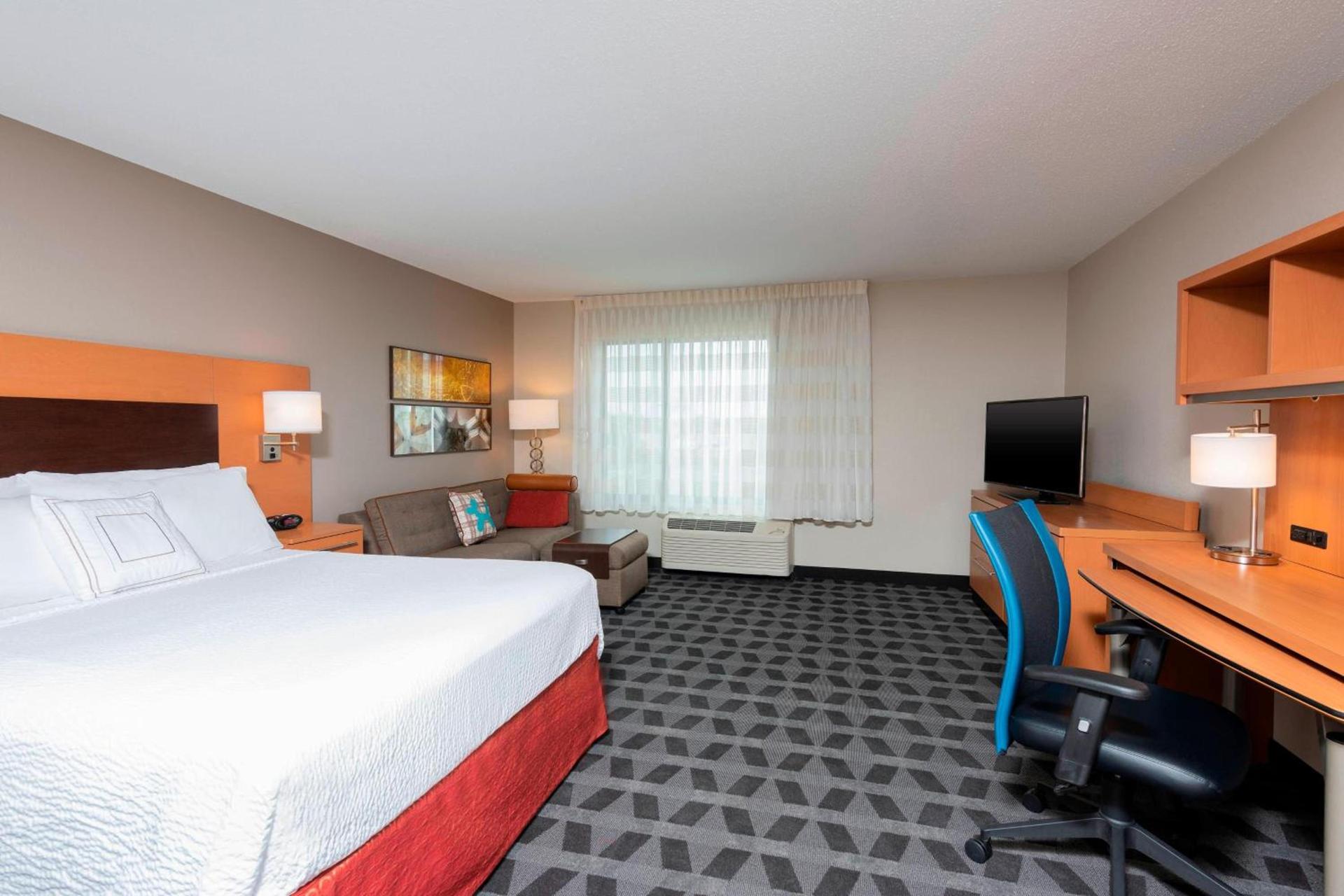TownePlace Suites Fort Wayne North photo 9