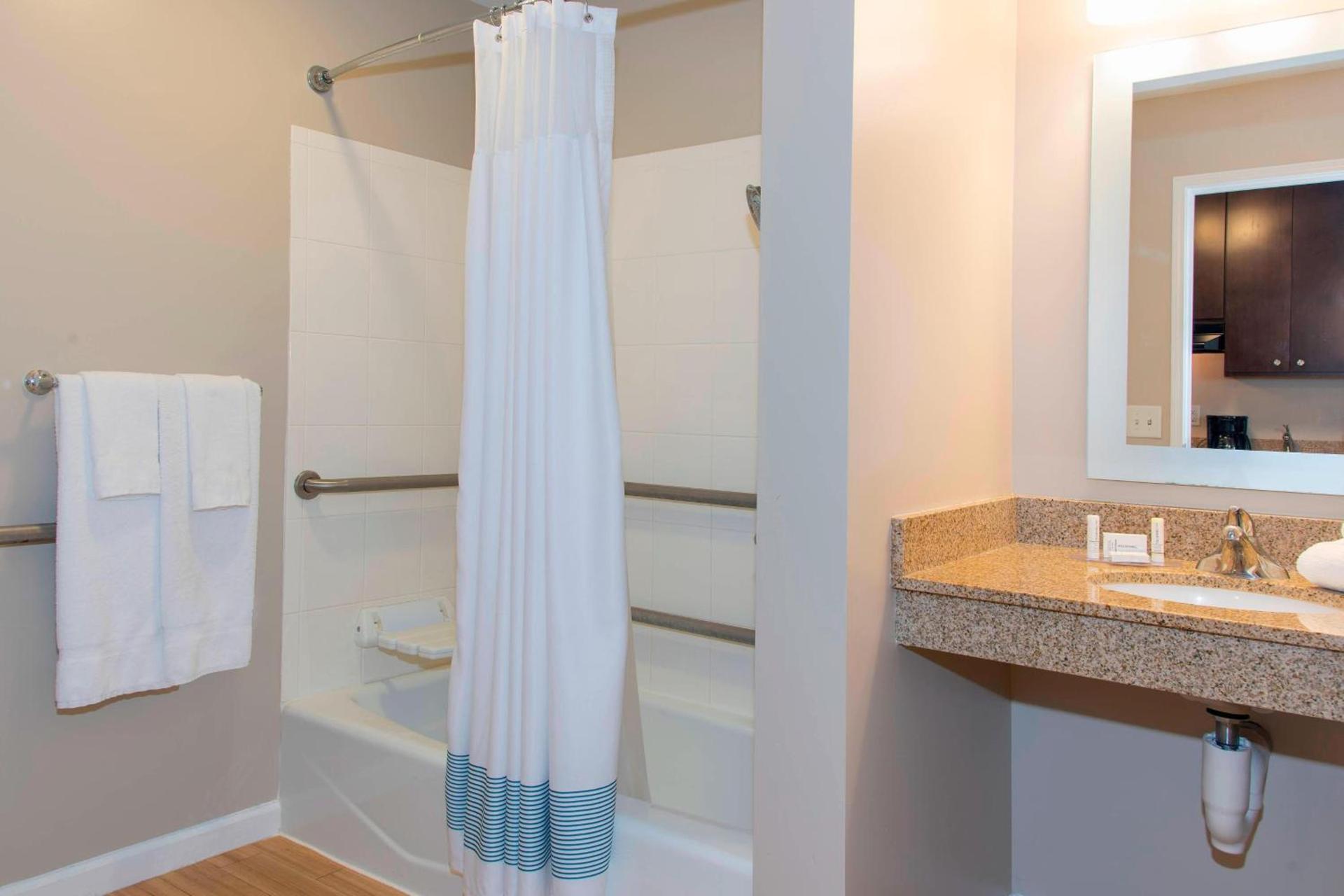 TownePlace Suites Fort Wayne North photo 11