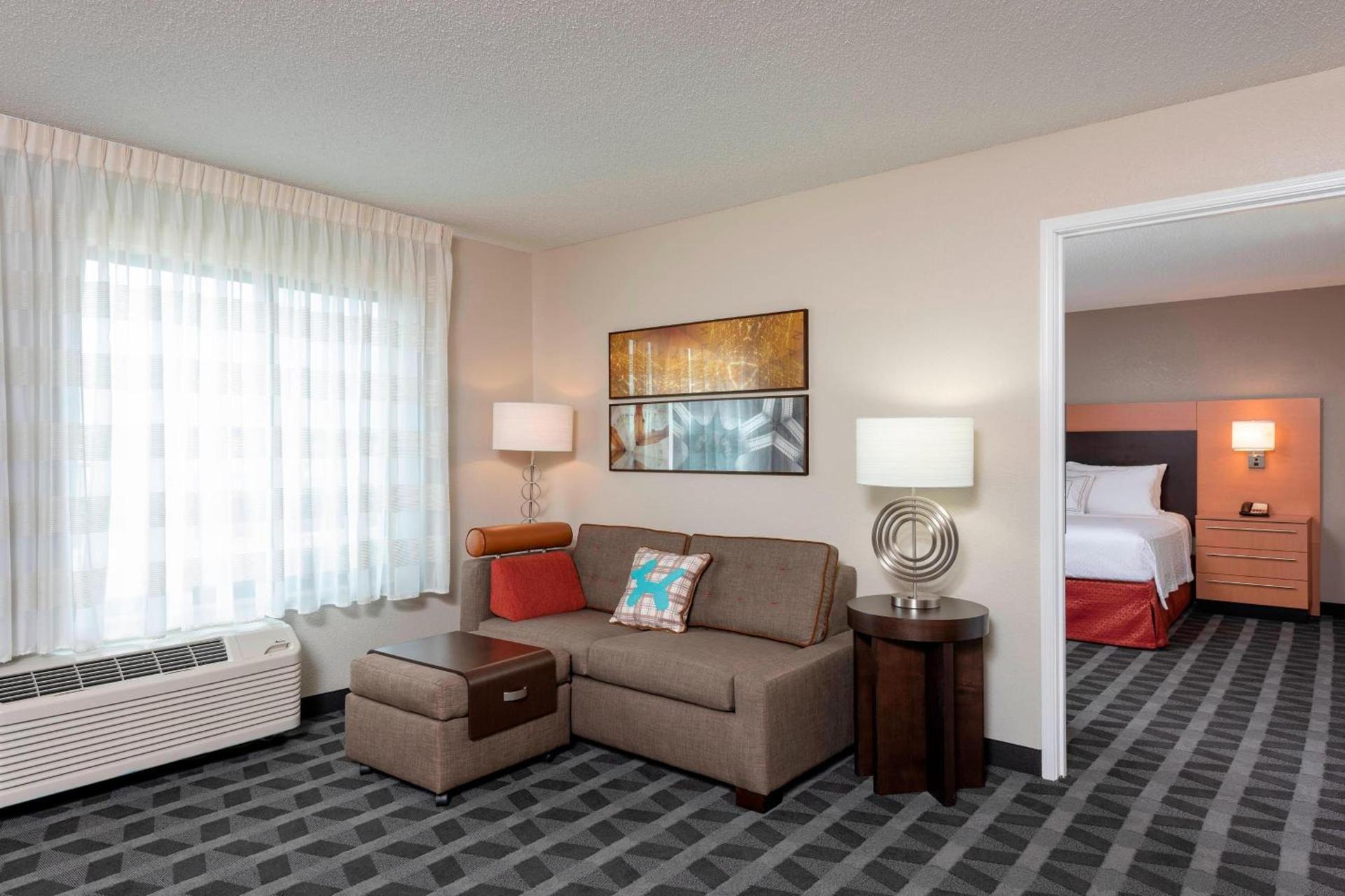 TownePlace Suites Fort Wayne North photo 13