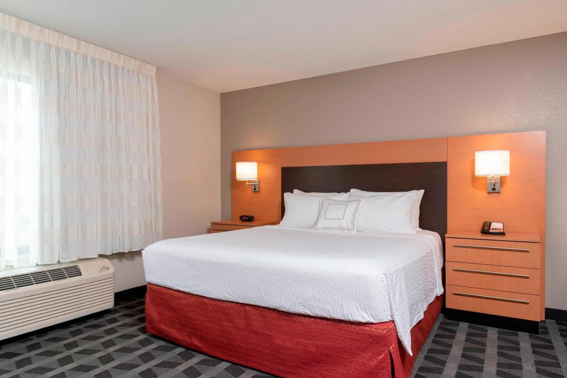 TownePlace Suites Fort Wayne North photo 14
