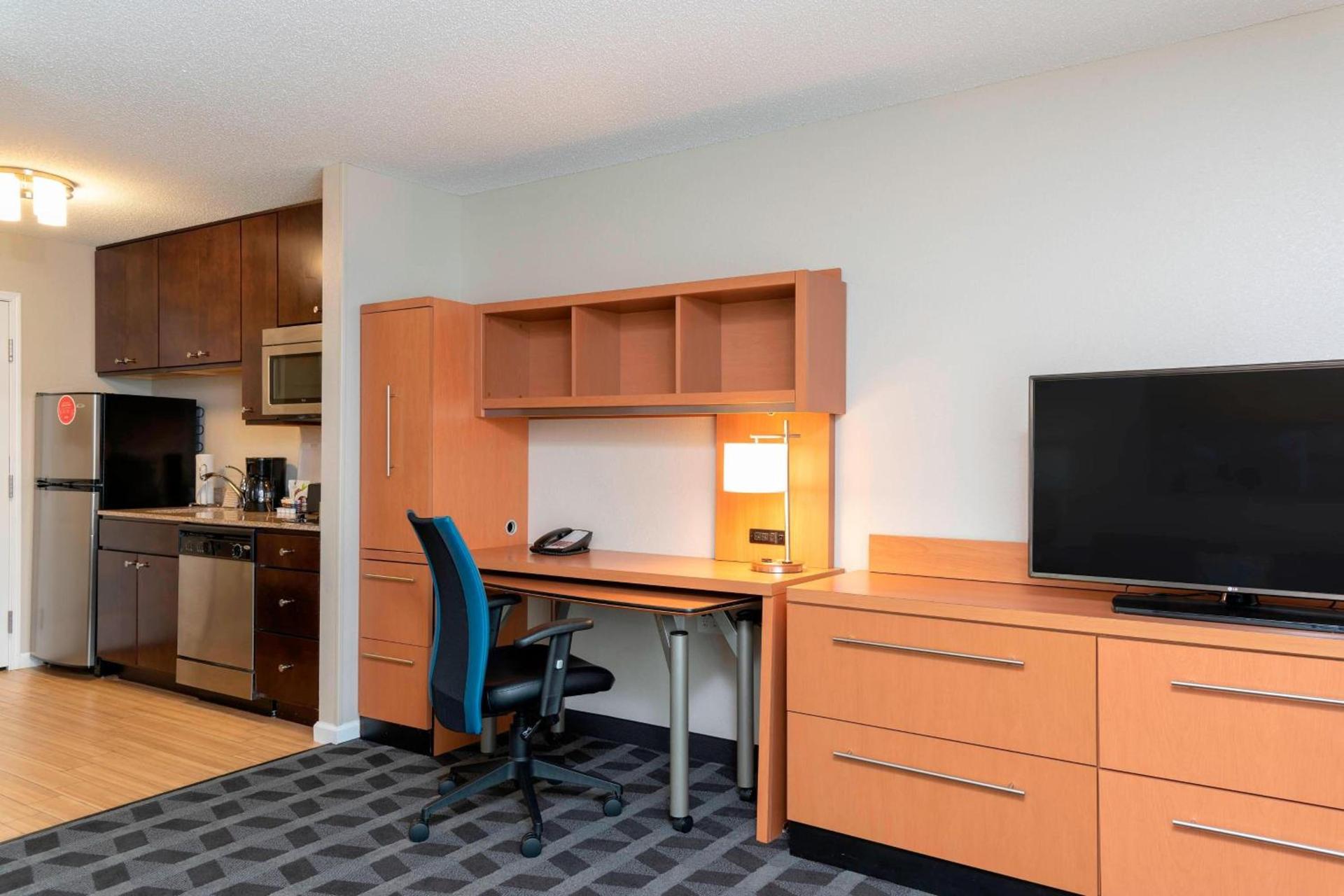TownePlace Suites Fort Wayne North photo 30