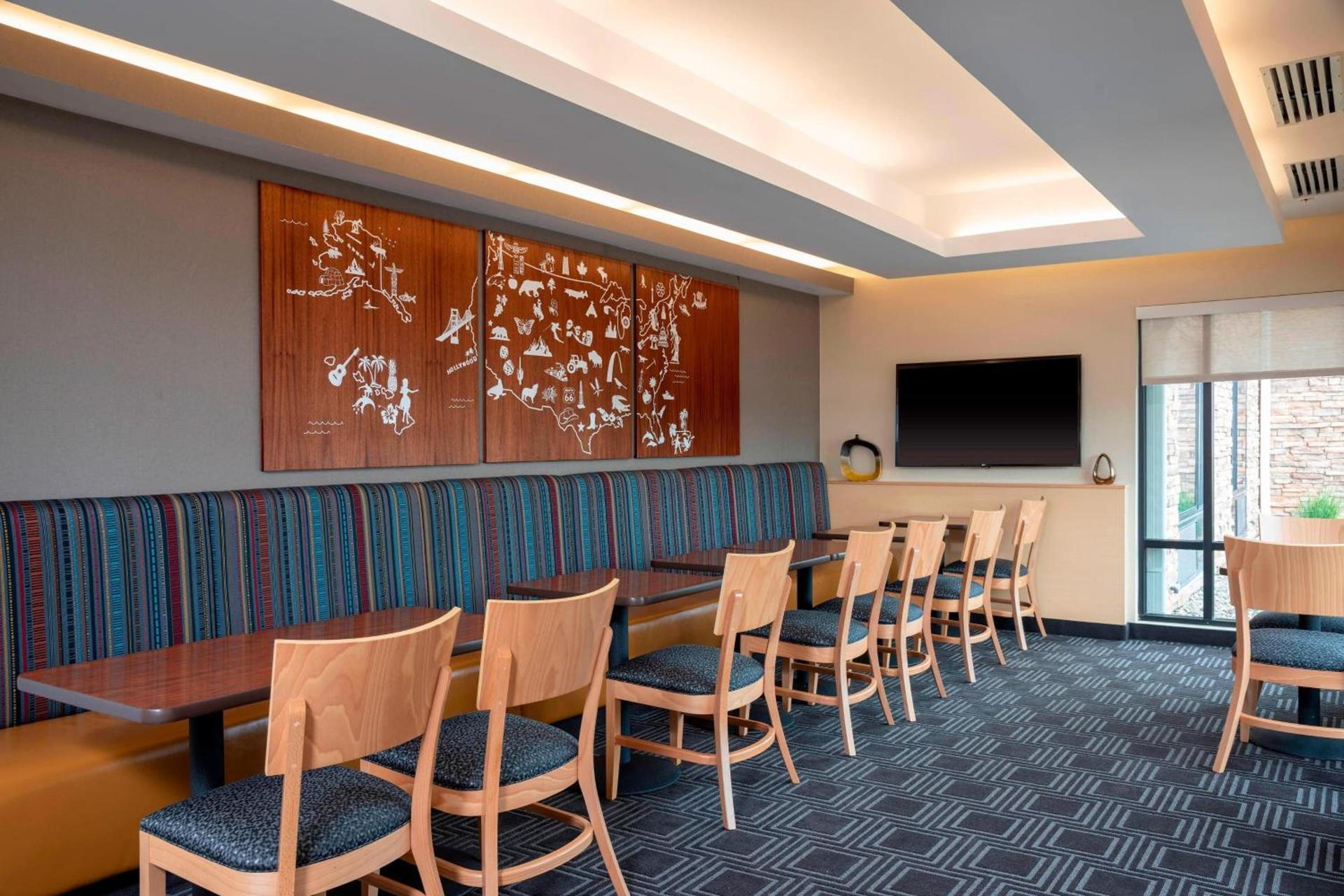 TownePlace Suites Fort Wayne North photo 24