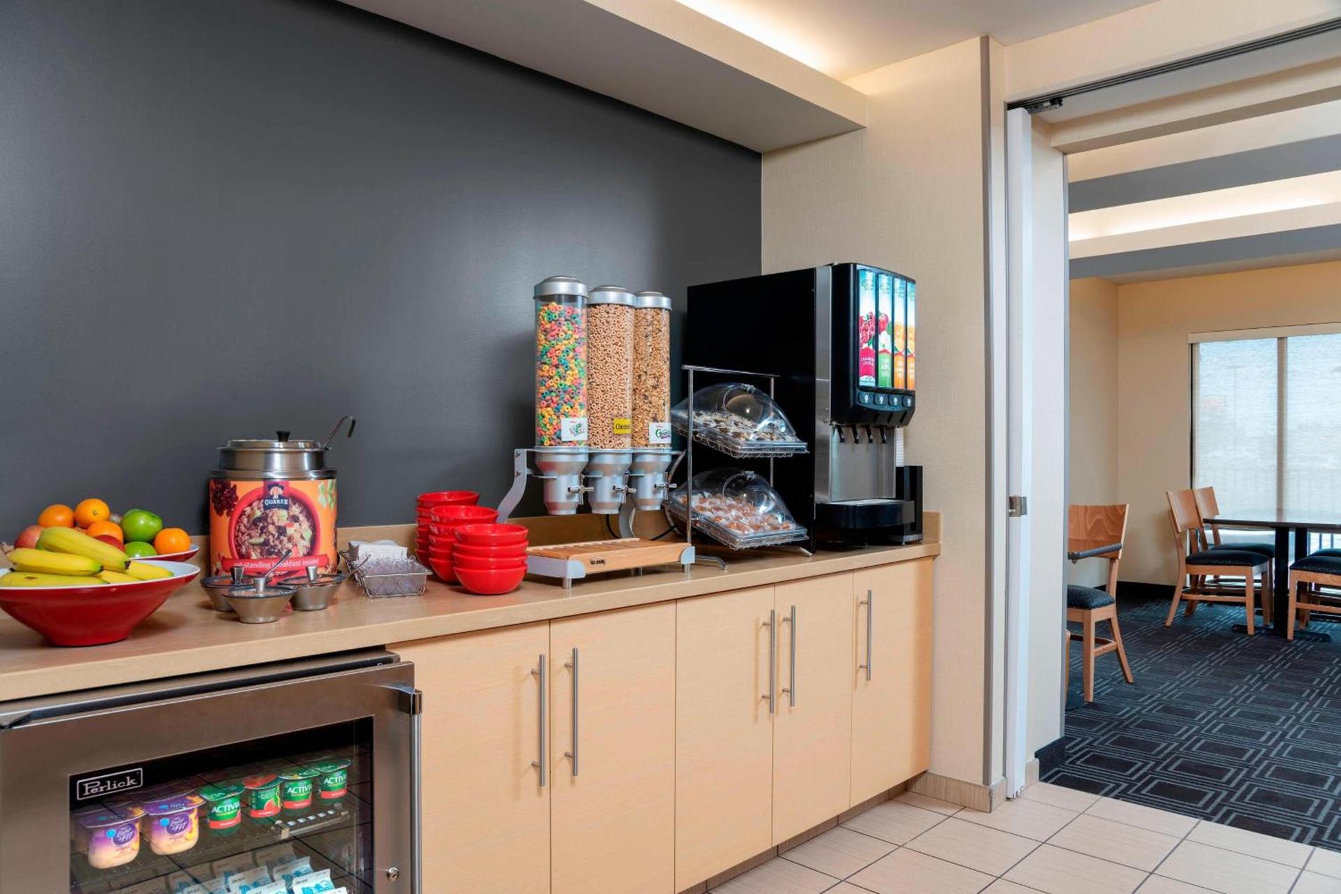 TownePlace Suites Fort Wayne North photo 26