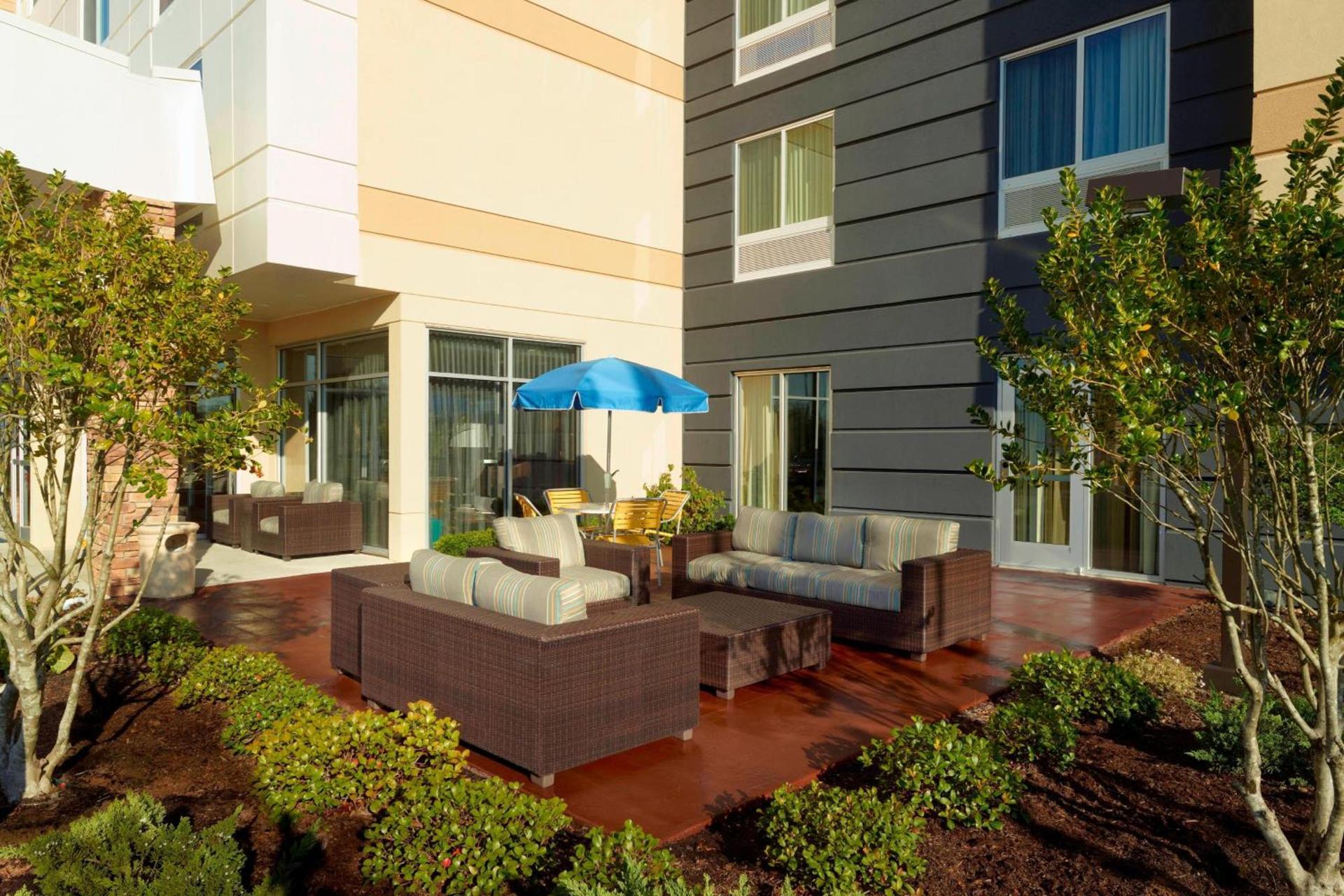 Fairfield Inn & Suites by Marriott Fayetteville North photo 5