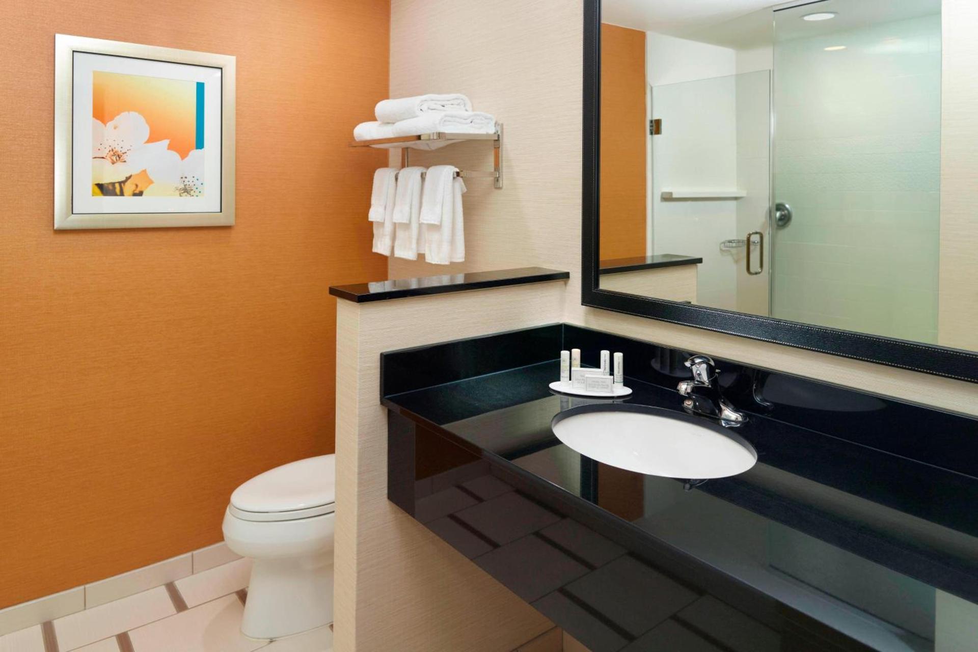 Fairfield Inn & Suites by Marriott Fayetteville North photo 8