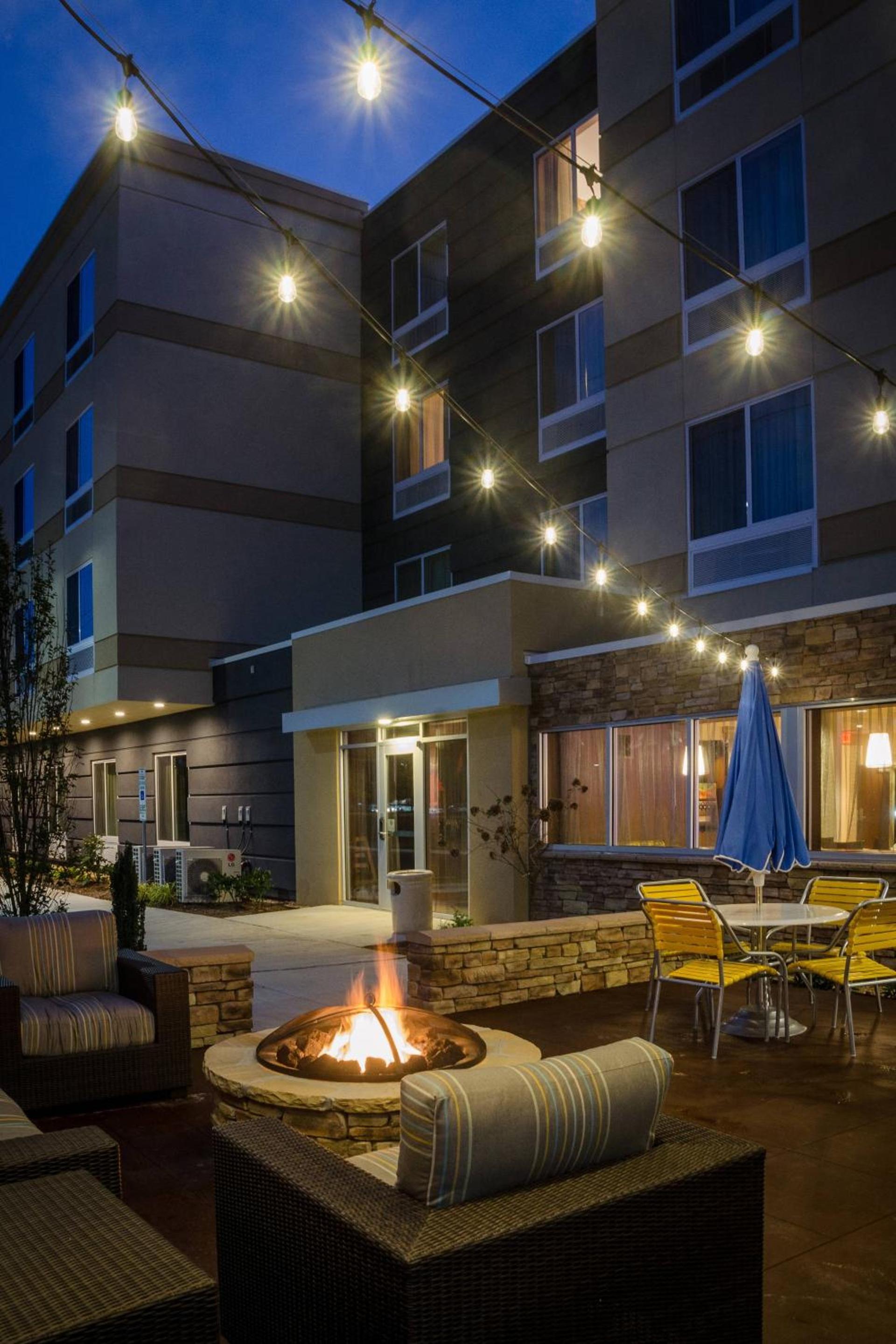 Fairfield Inn & Suites by Marriott Fayetteville North photo 17