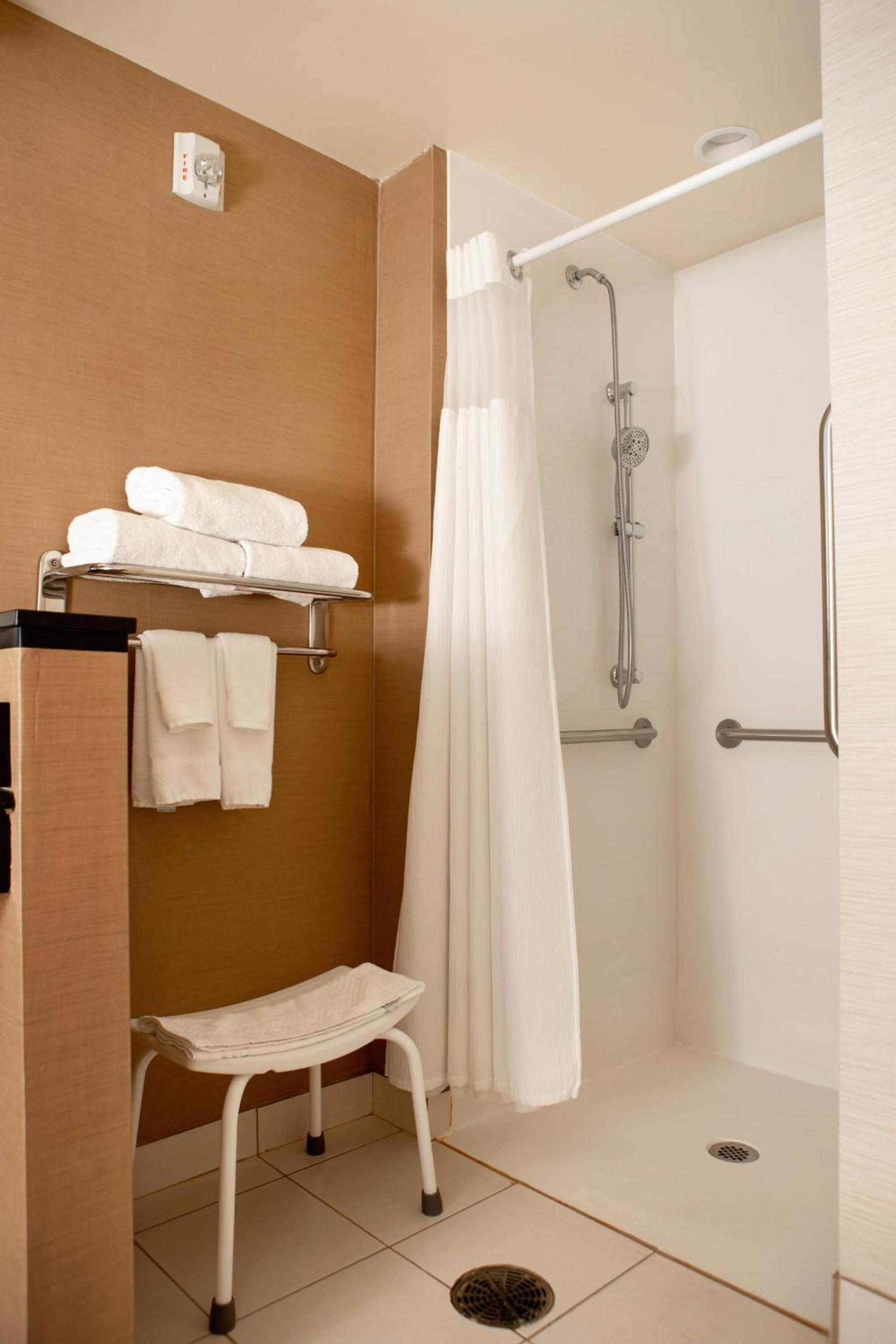 Fairfield Inn & Suites by Marriott Fayetteville North photo 10