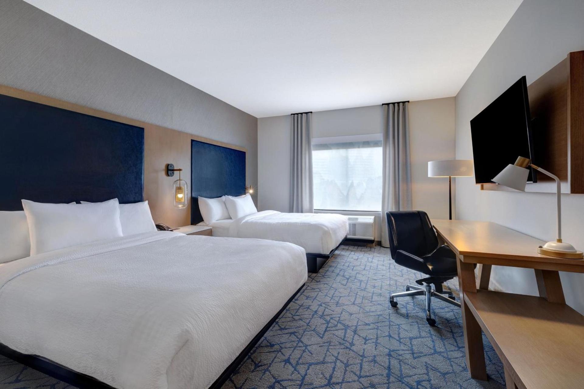 Fairfield by Marriott Inn & Suites Minneapolis Downtown photo 9