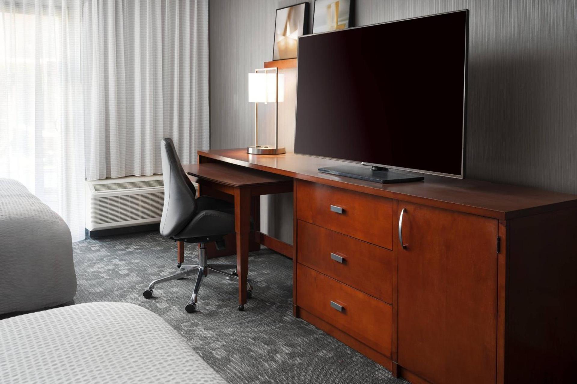 Courtyard by Marriott Phoenix Mesa photo 10