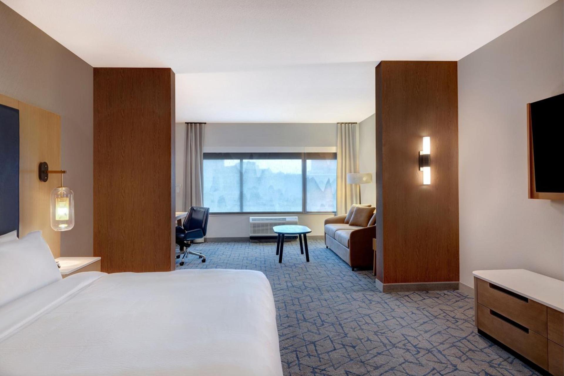 Fairfield by Marriott Inn & Suites Minneapolis Downtown photo 25