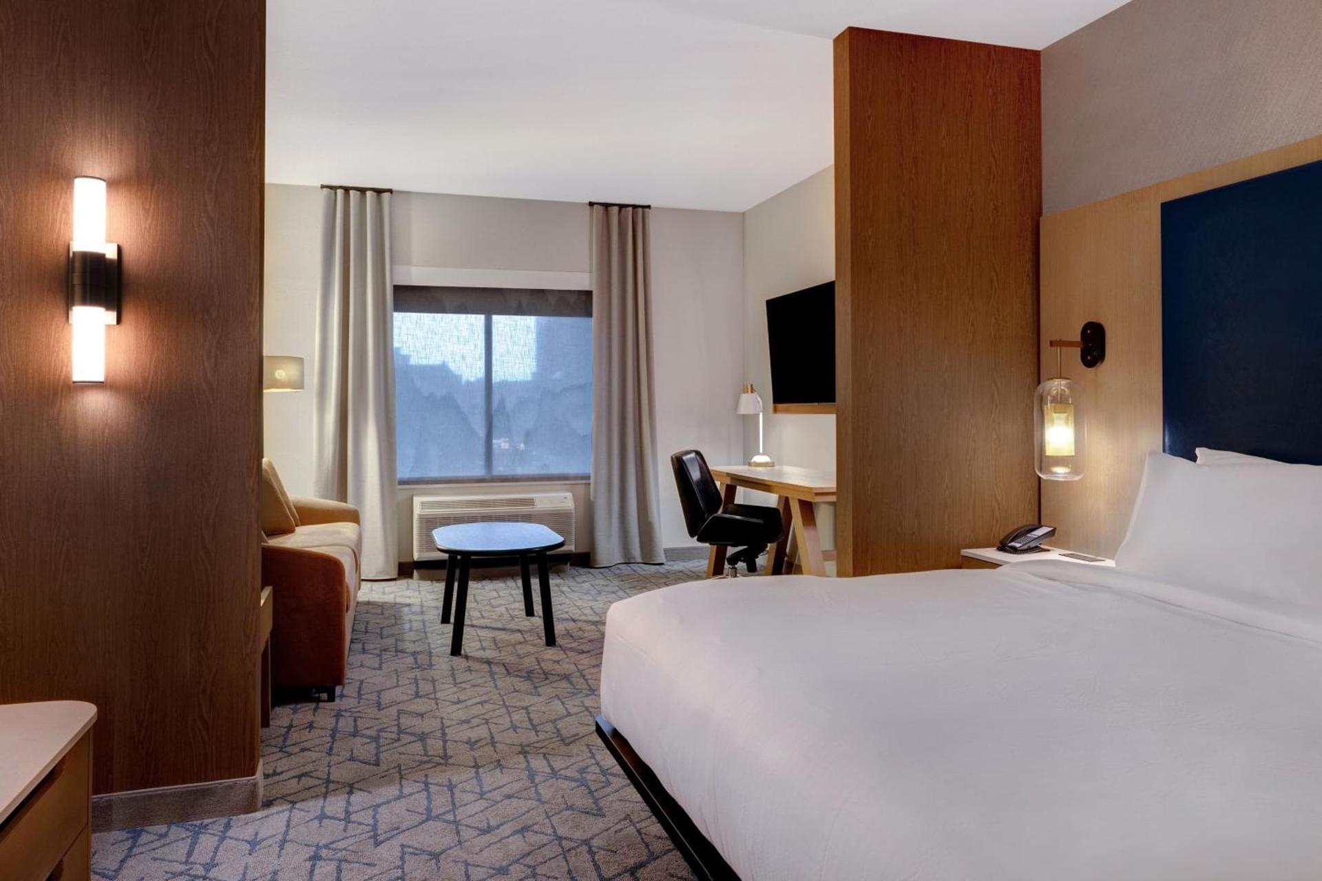 Fairfield by Marriott Inn & Suites Minneapolis Downtown photo 26